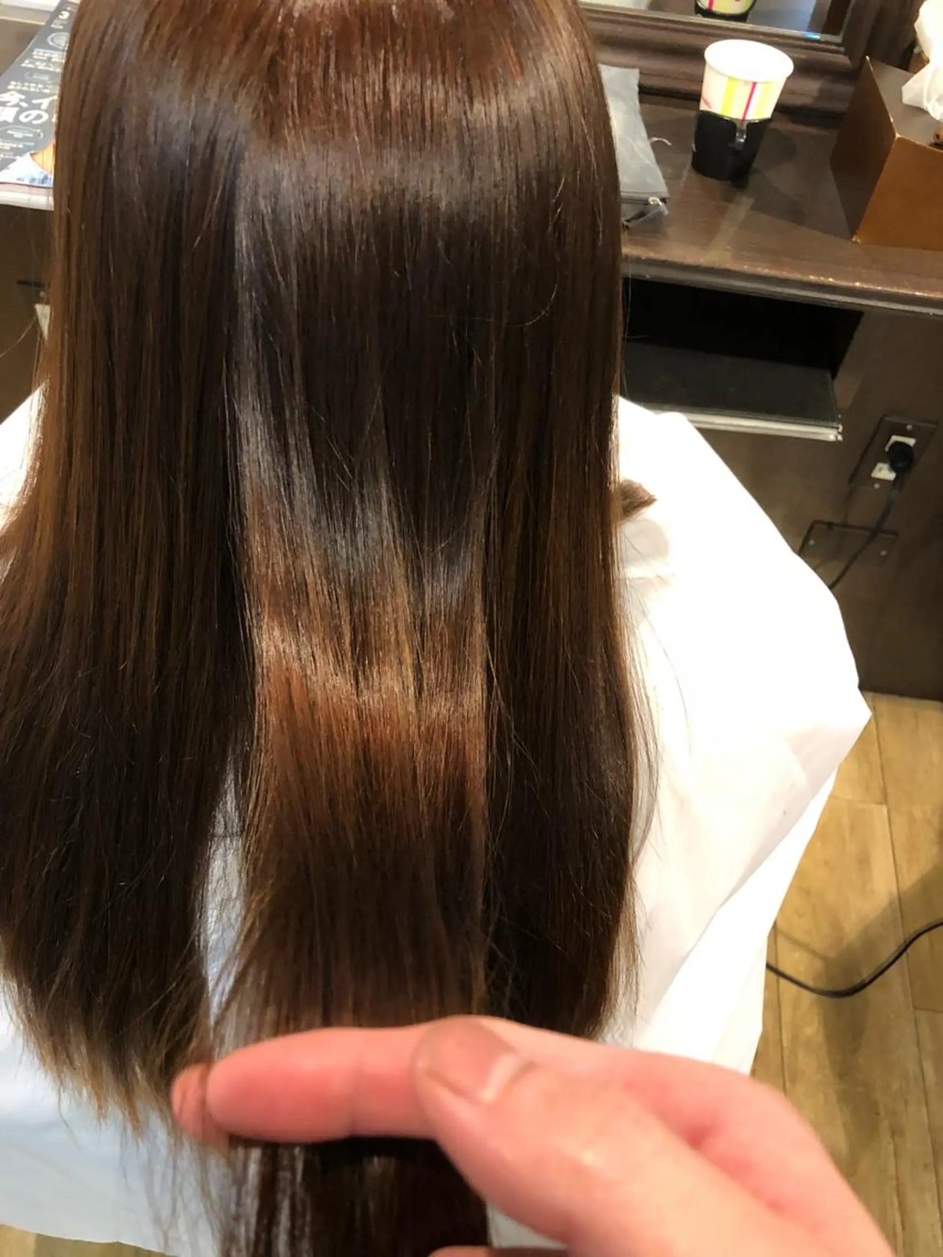 カラー Agu hair Lazuli所属・松本 マサシのヘアスタイル