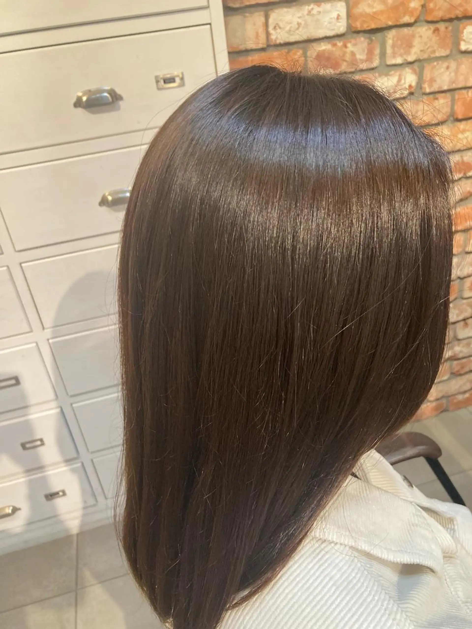 セミロング 縮毛矯正 菅 未祐のヘアスタイル