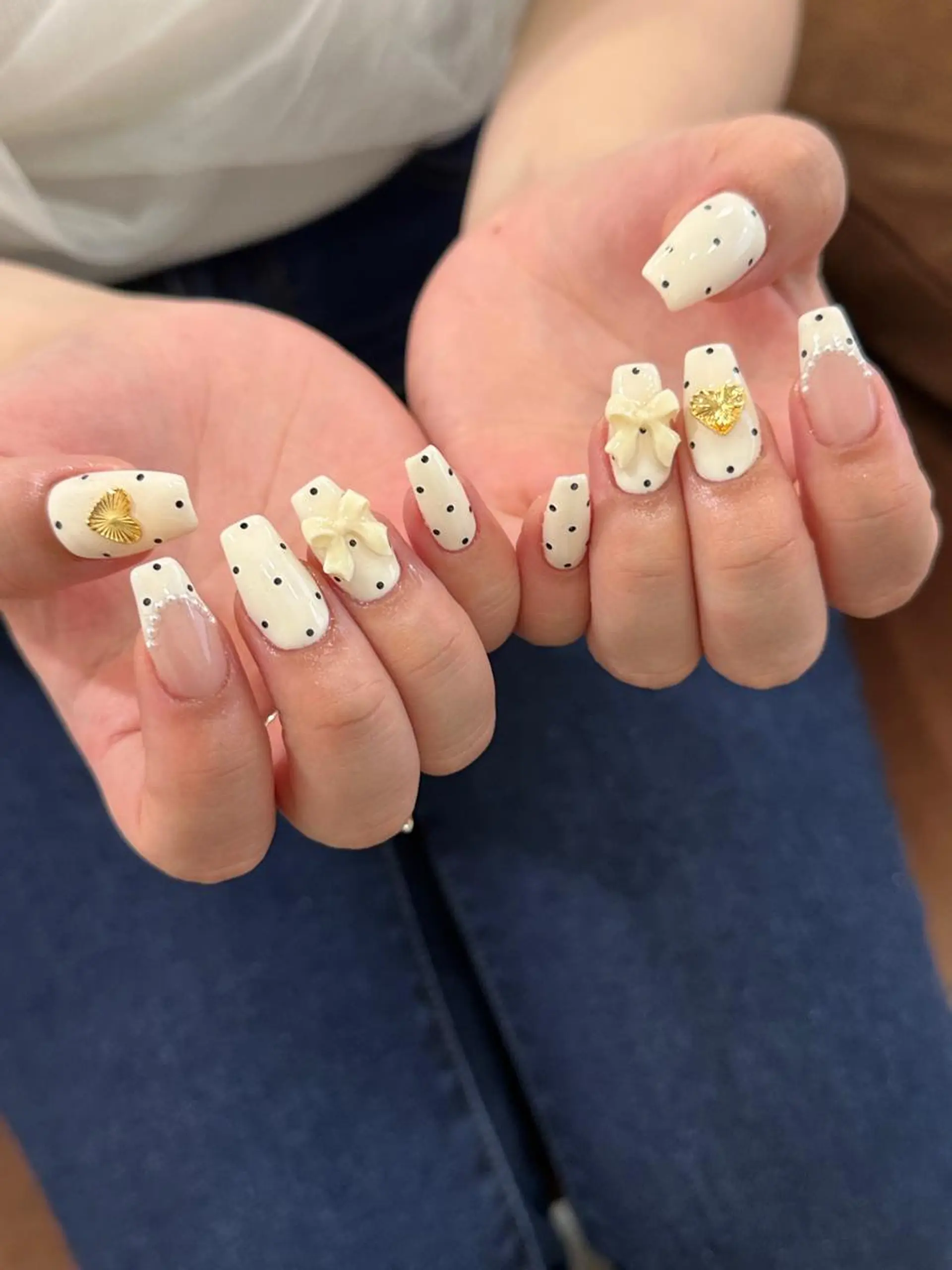 ネイル リボン Threee所属・Threee. Misakiのネイルデザイン