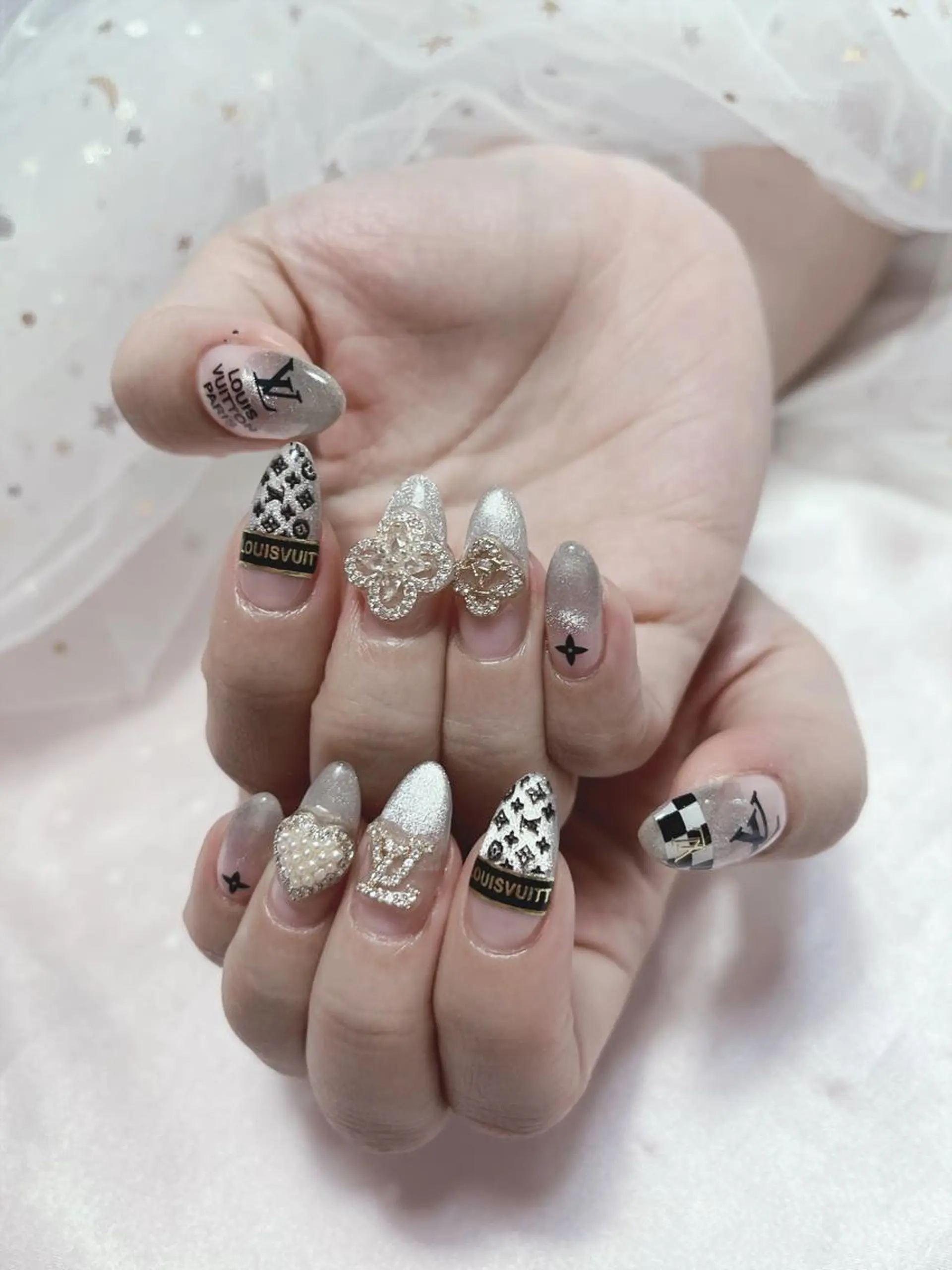 ネイル ジョリ kasumi🌹💅のネイルデザイン