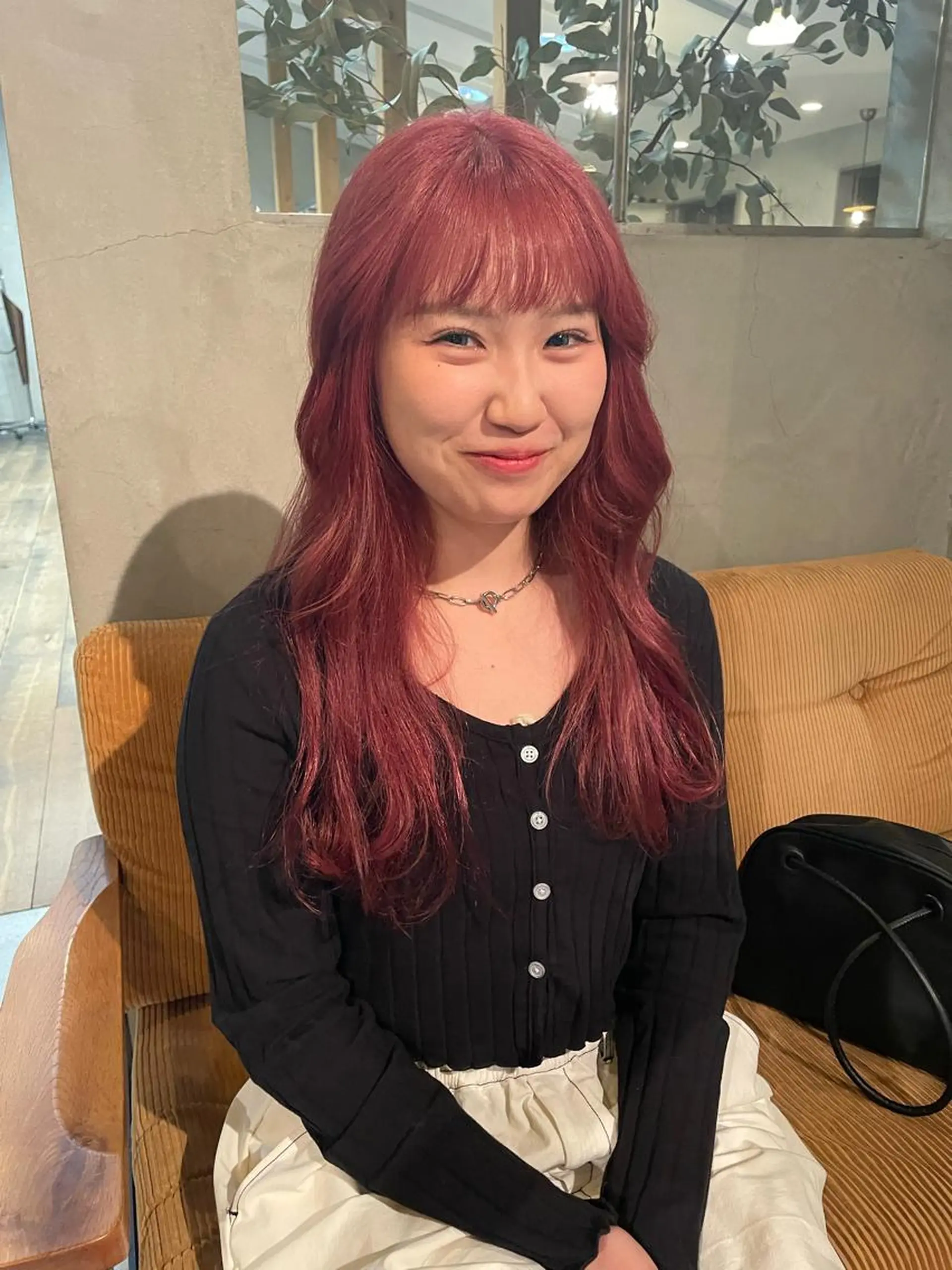 ミディアム カラー ベージュカラー ピンクカラー ピンクベージュ ヘアカラー トリートメント 石田 まいやのヘアスタイル