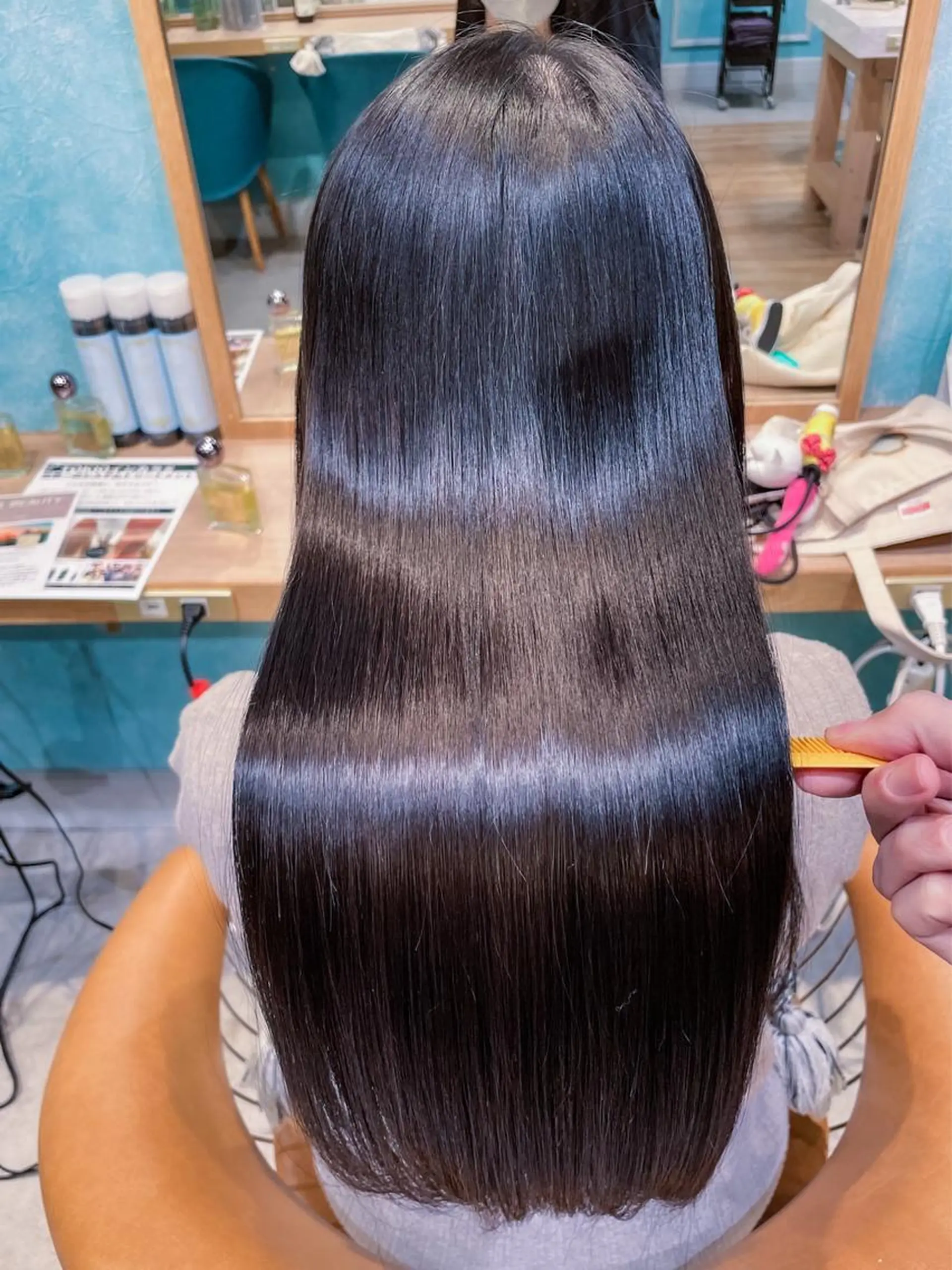 ロング カット ヘアカラー トリートメント 縮毛矯正　髪質改善 韓国風レイヤー　吉田のヘアスタイル