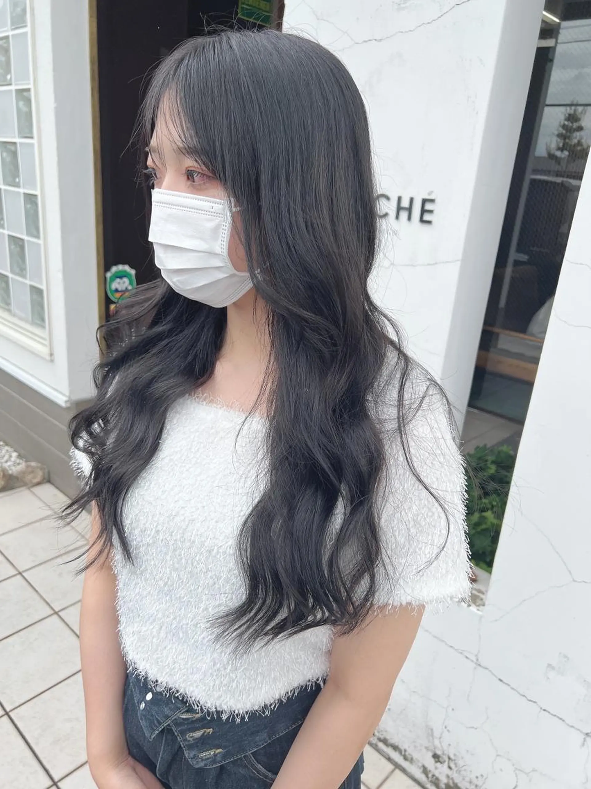 ロング カラー 黒髪 グレーブラック 具志 正太のヘアスタイル