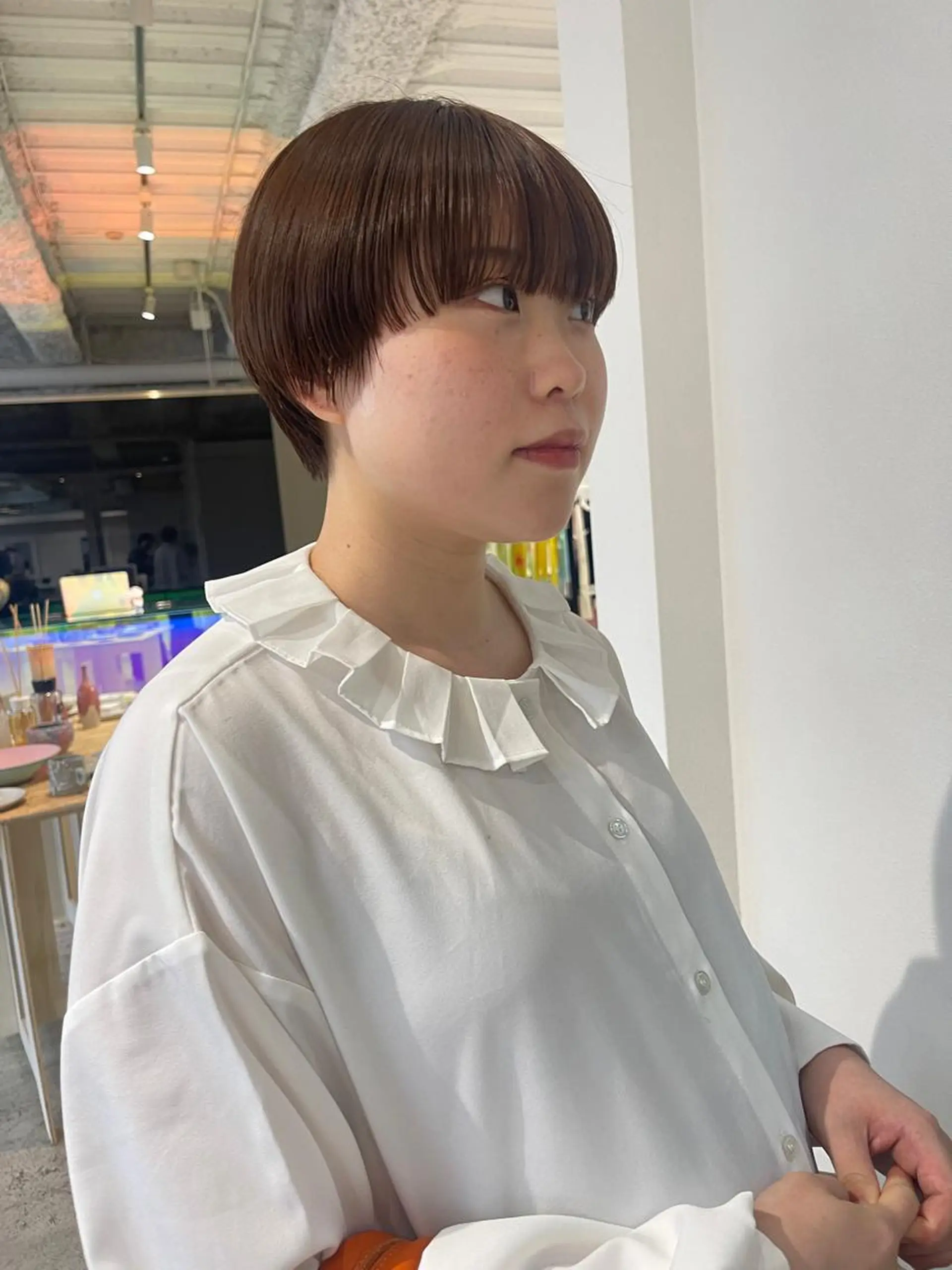 ショート カット ヘアカラー トリートメント oma　袮次金 鈴香のヘアスタイル