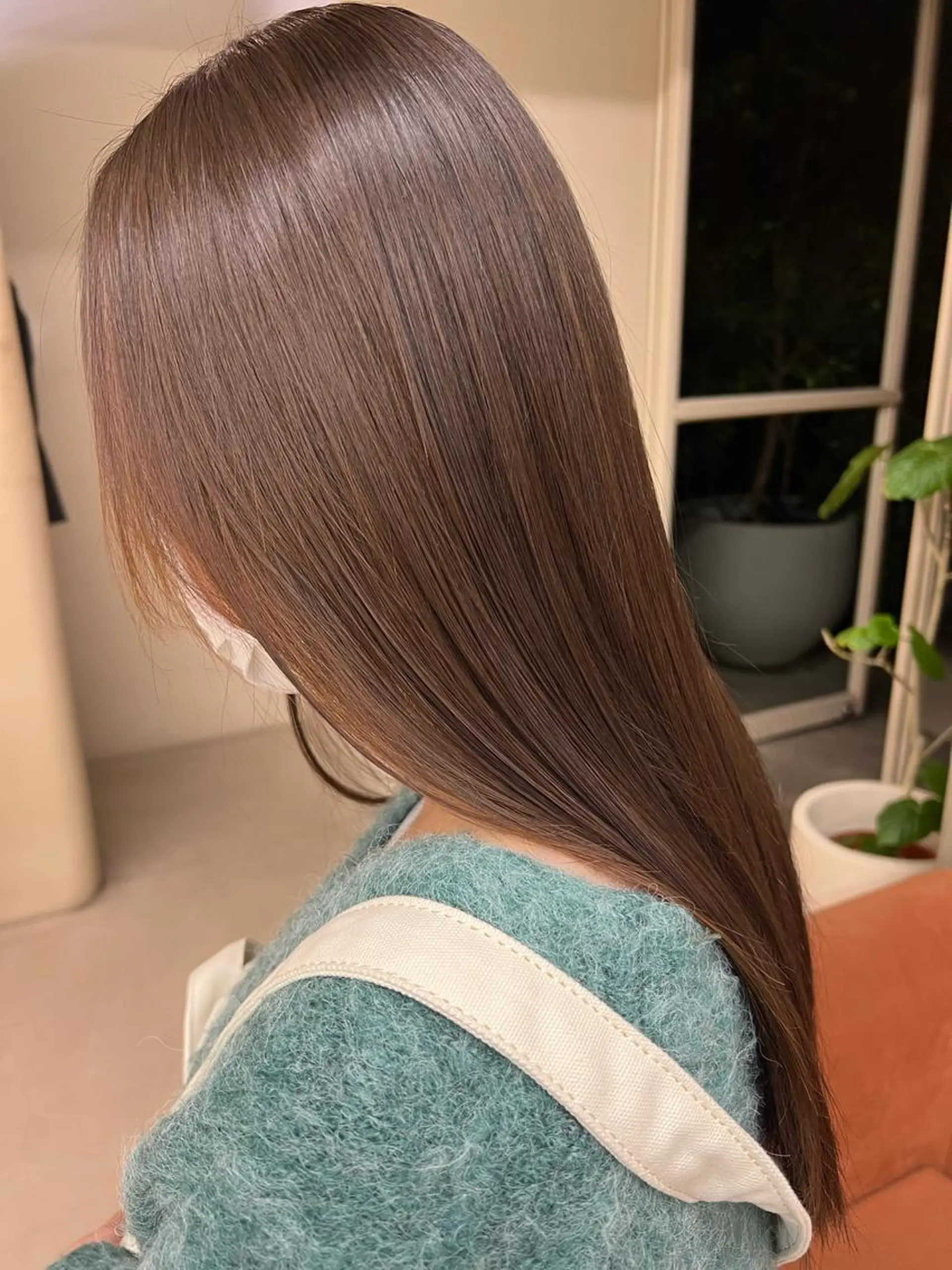 ロング 縮毛矯正 ヘアカラー トリートメント kento レイヤーカットのヘアスタイル