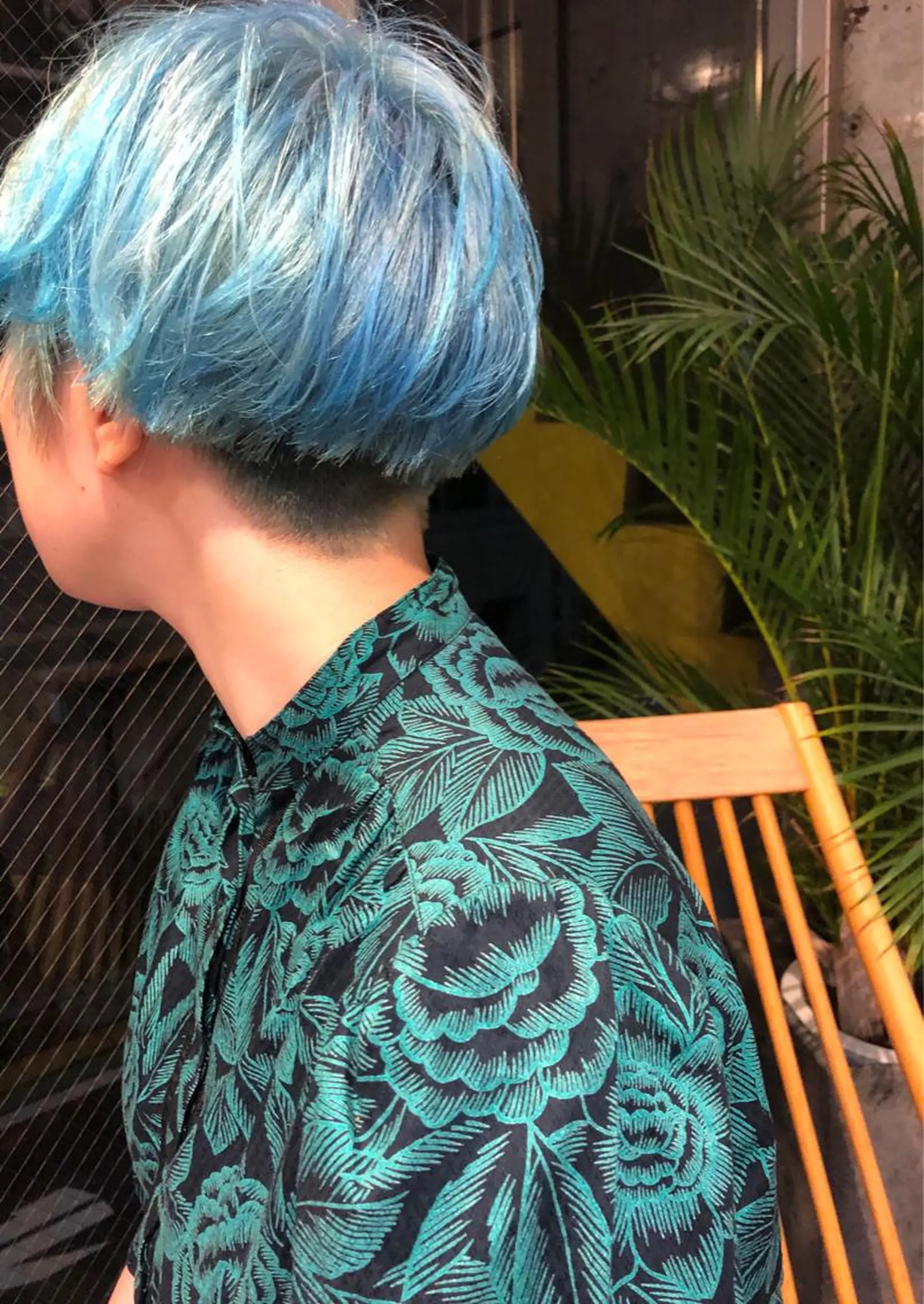 ショート カラー 🌈圧倒的デザイン力 内井省吾のヘアスタイル