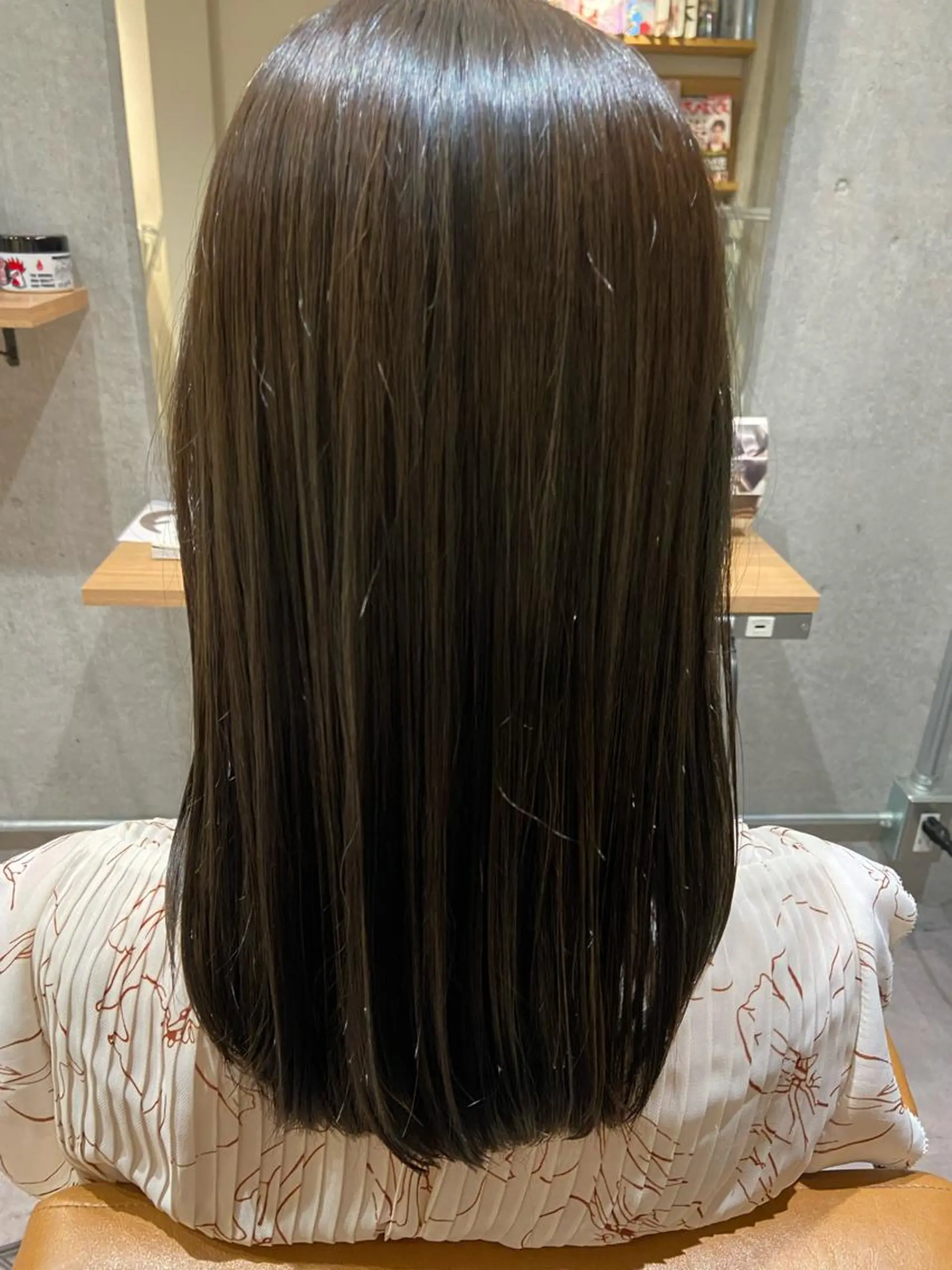 セミロング カラー ベージュカラー オリーブベージュ 👒oikawa kaede🍃のヘアスタイル