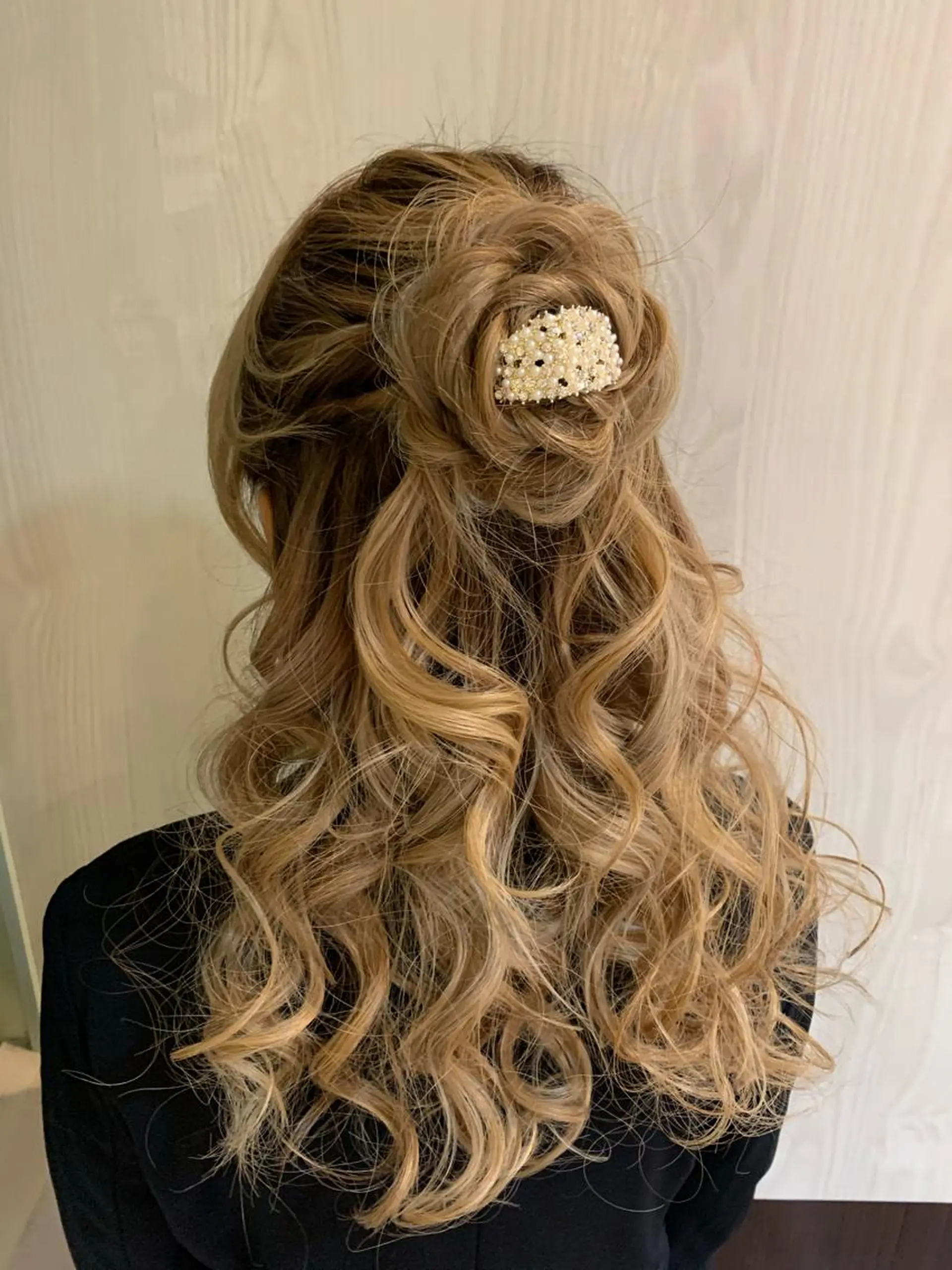 ロング カラー ヘアアレンジ hair & spa Nalu所属・hair & spa Naluのヘアスタイル