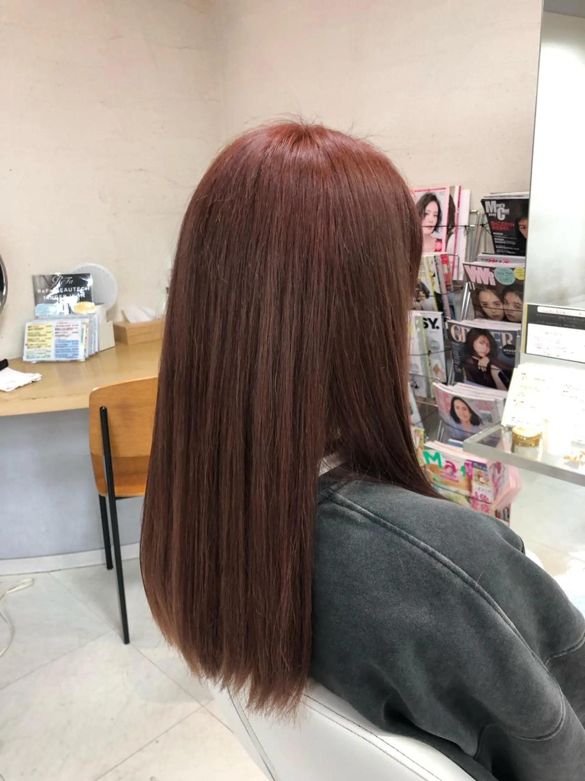 ロング 阿部 美咲のヘアスタイル