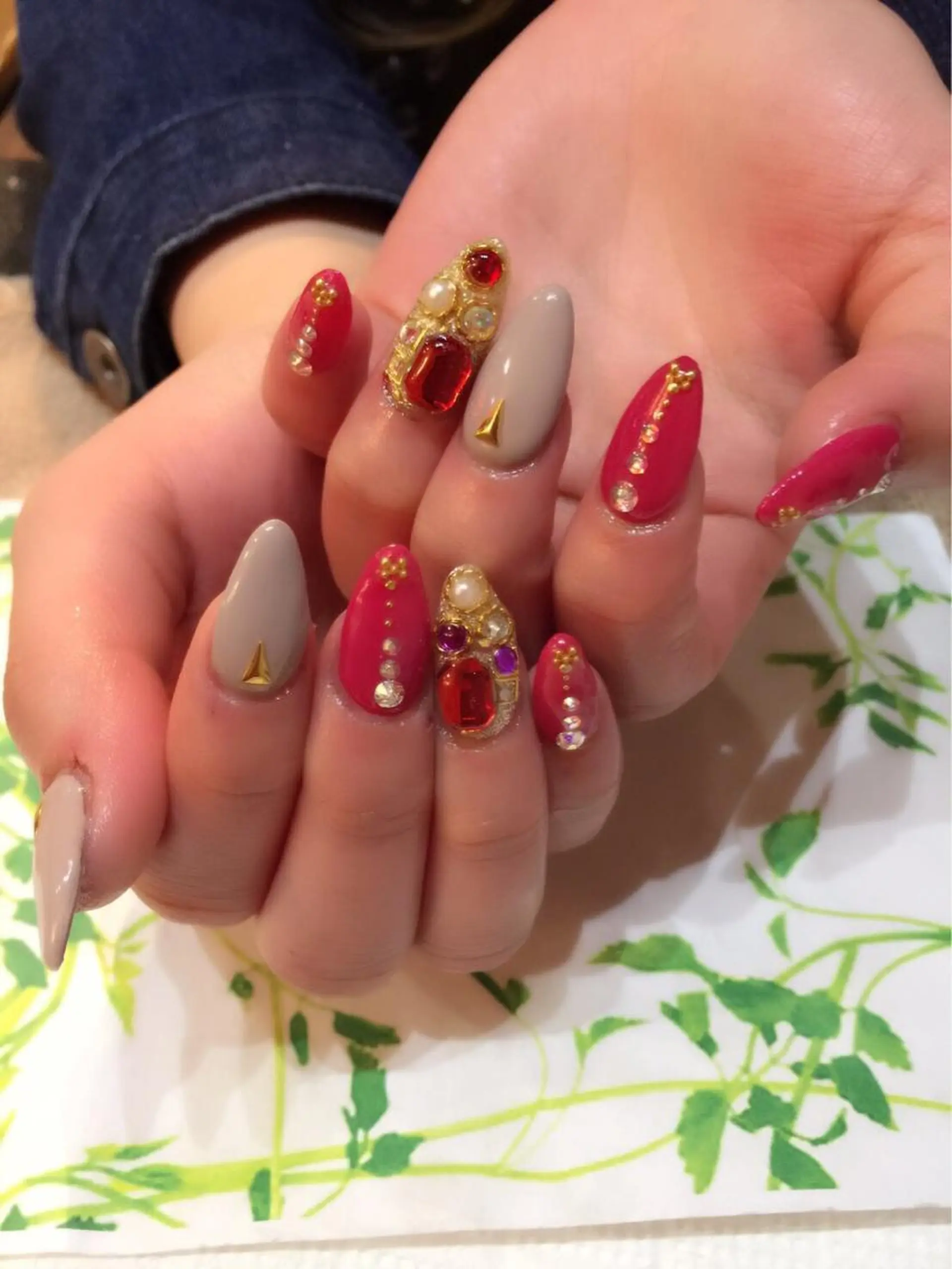 ネイル キラキラネイル a yakaのネイルデザイン