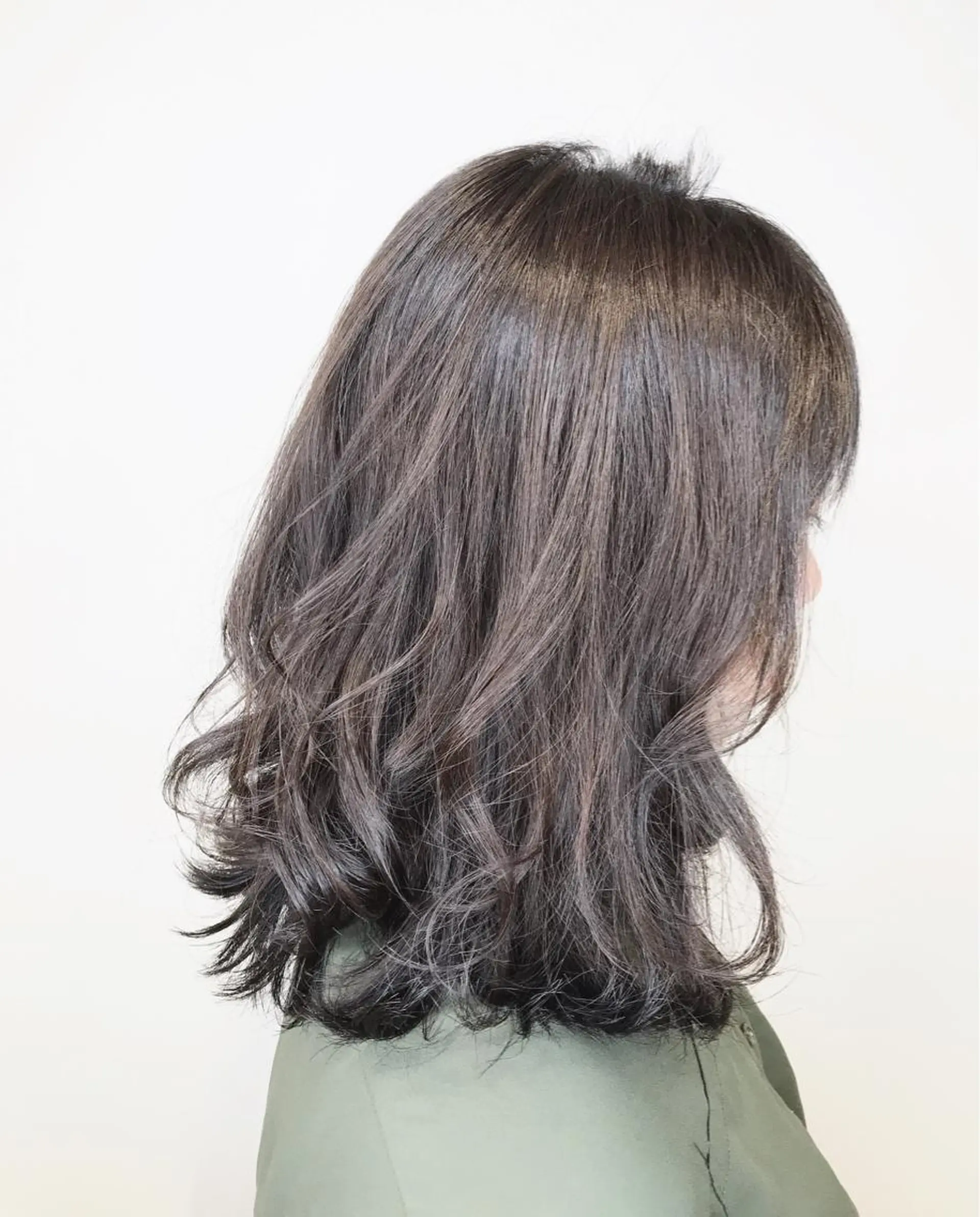 ミディアム カラー イルミナカラー カット ヘアカラー ハイライト/髪質改善 ✂️十河祐輝のヘアスタイル