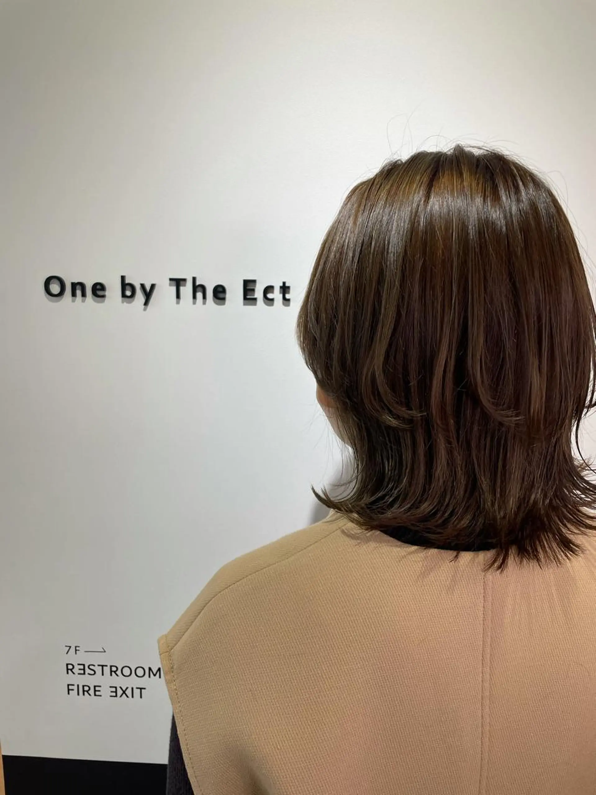 ミディアム カラー ベージュカラー オリーブベージュ くびれヘア One By The Ect所属・ショート/脱白髪染め ☆宇﨑悠実のヘアスタイル