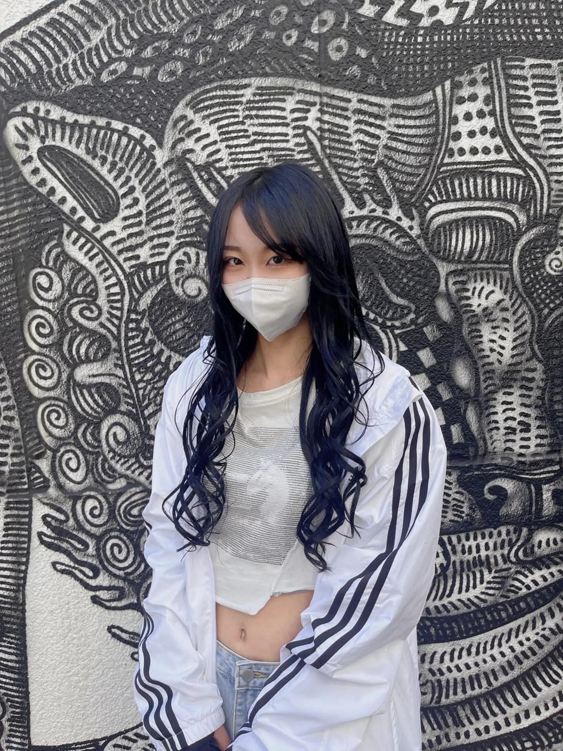 ロング カラー ヘアアレンジ マツエク・マツパ 編み込みエクステ シールエクステ 黒髪 ブルーカラー ブルーブラック haco+所属・🌈派手髪エクステ ブレイズ🌈ひろとのヘアスタイル