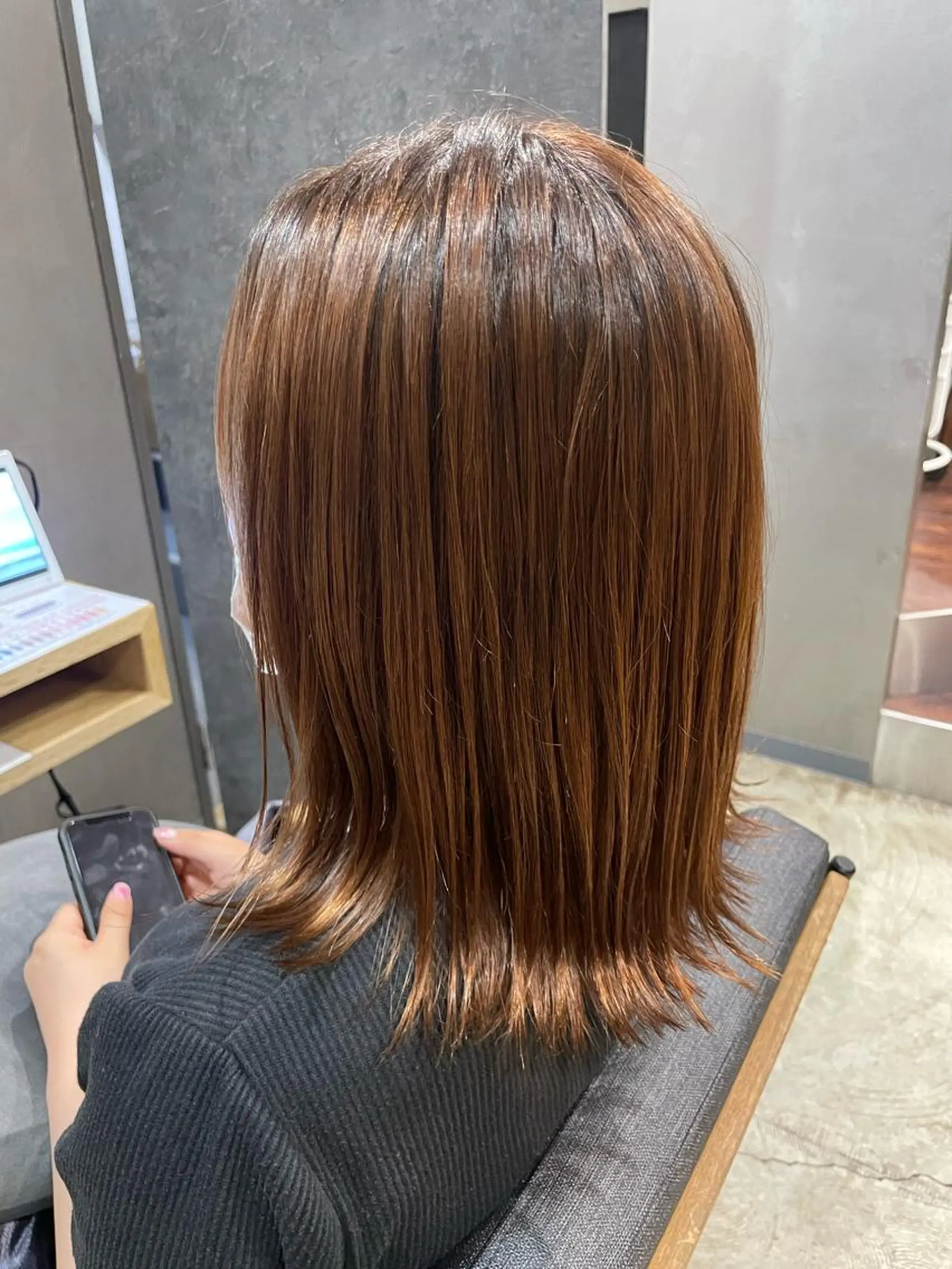 ミディアム カラー カット ヘアカラー トリートメント ノンダメージサロン/ 豊中/美容室のヘアスタイル