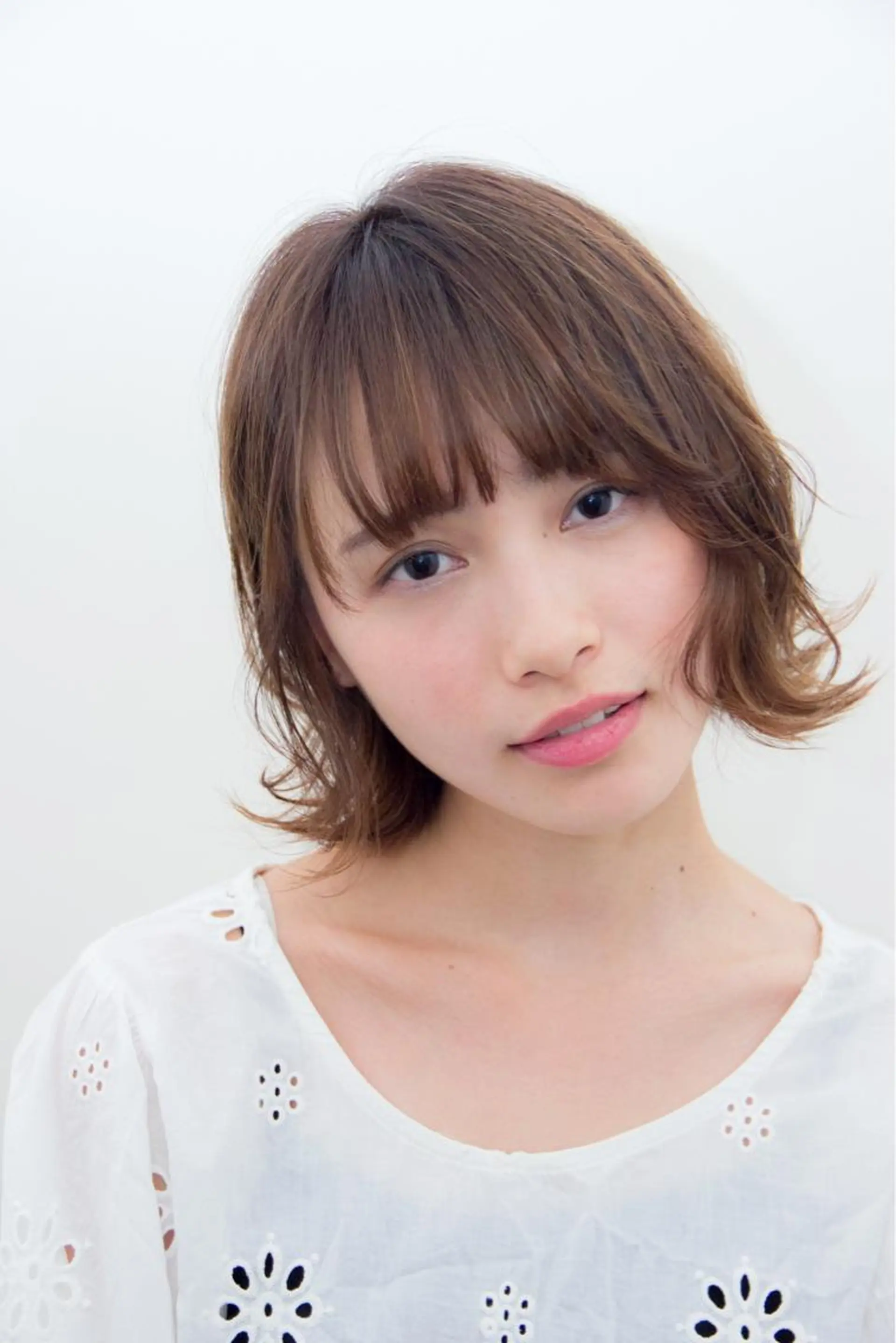 ショート カラー パーマ ベージュカラー 透明感カラー オレンジ ボブ 外ハネヘア 門田 恭弥のヘアスタイル