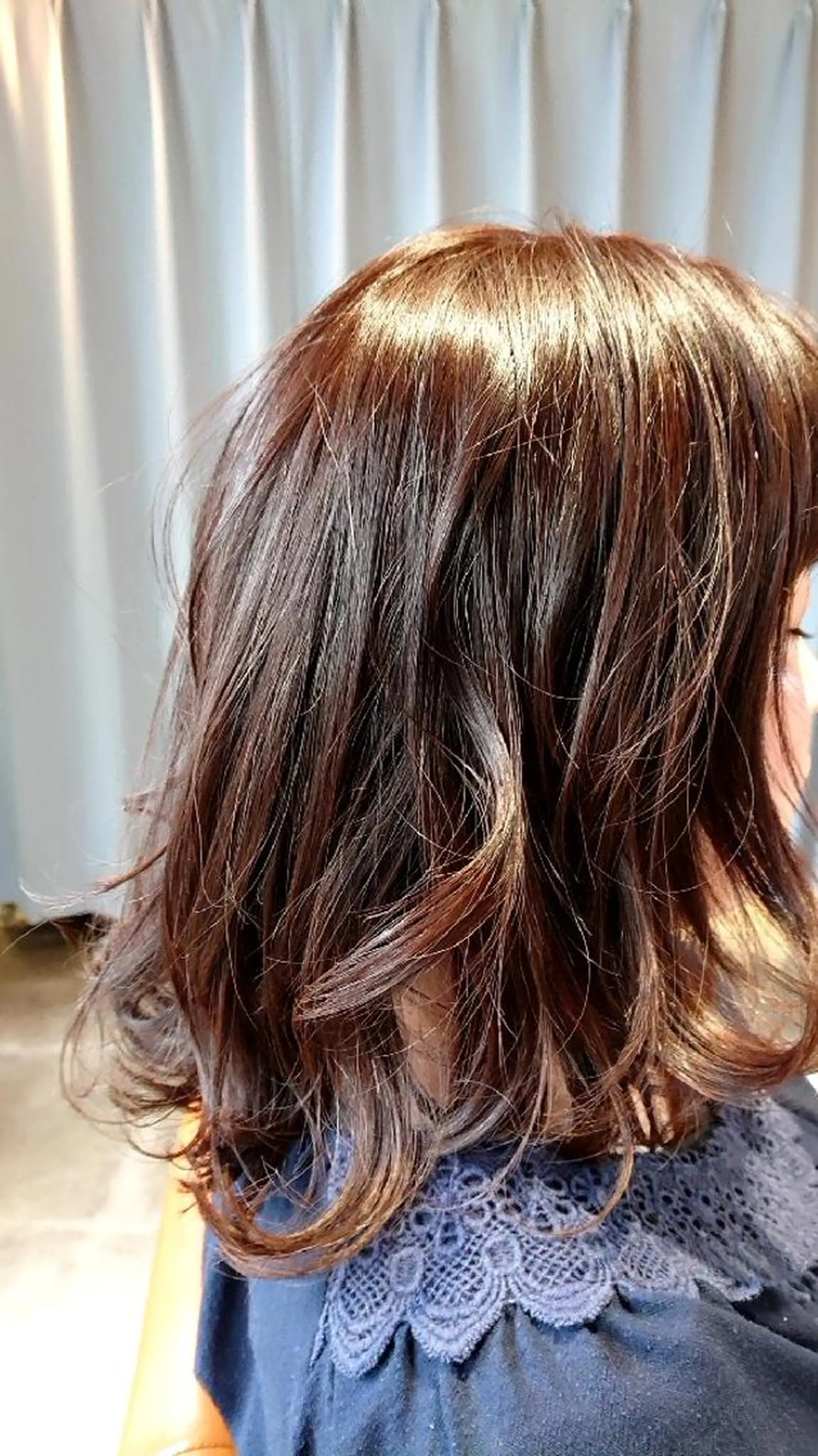 セミロング alushe 岡 陽子のヘアスタイル