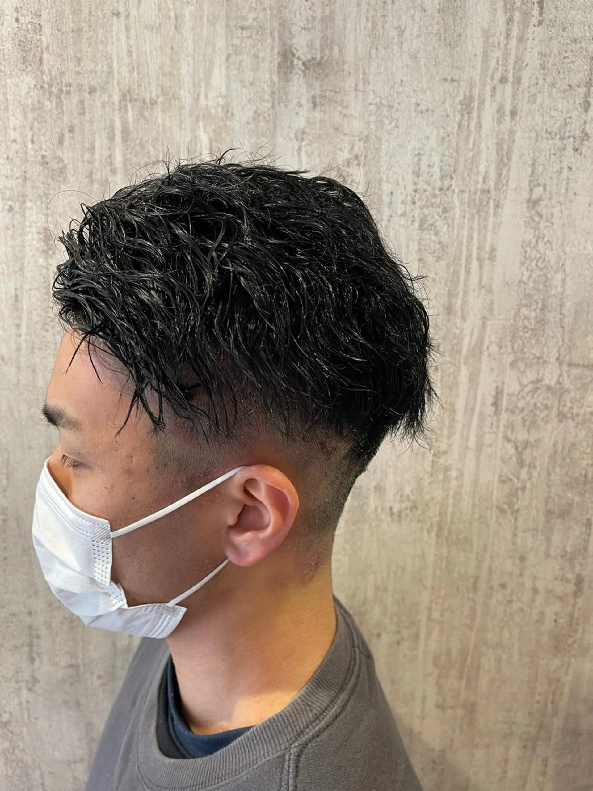 ショート パーマ メンズ メンズパーマ ツイストスパイラルパーマ スパイラルパーマ カット パーマ 川崎 龍馬のヘアスタイル