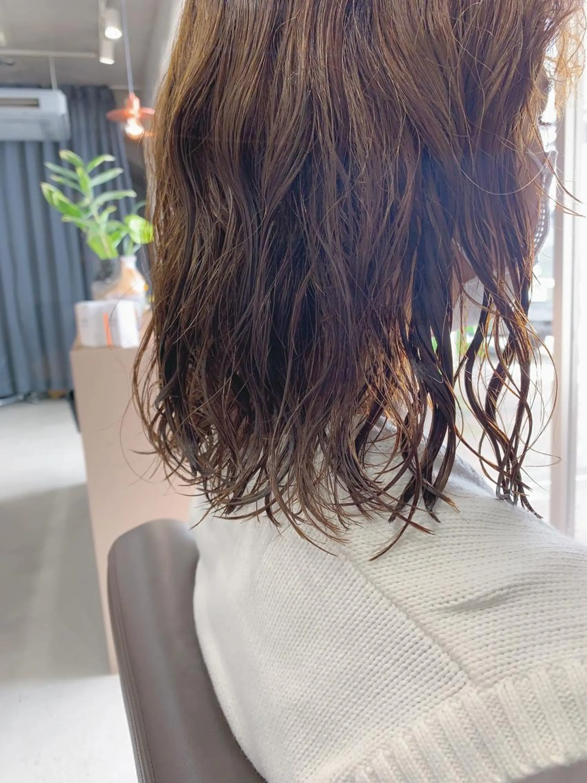 ミディアム パーマ ボブパーマコテ巻き風 パーマNo1深江秀平のヘアスタイル