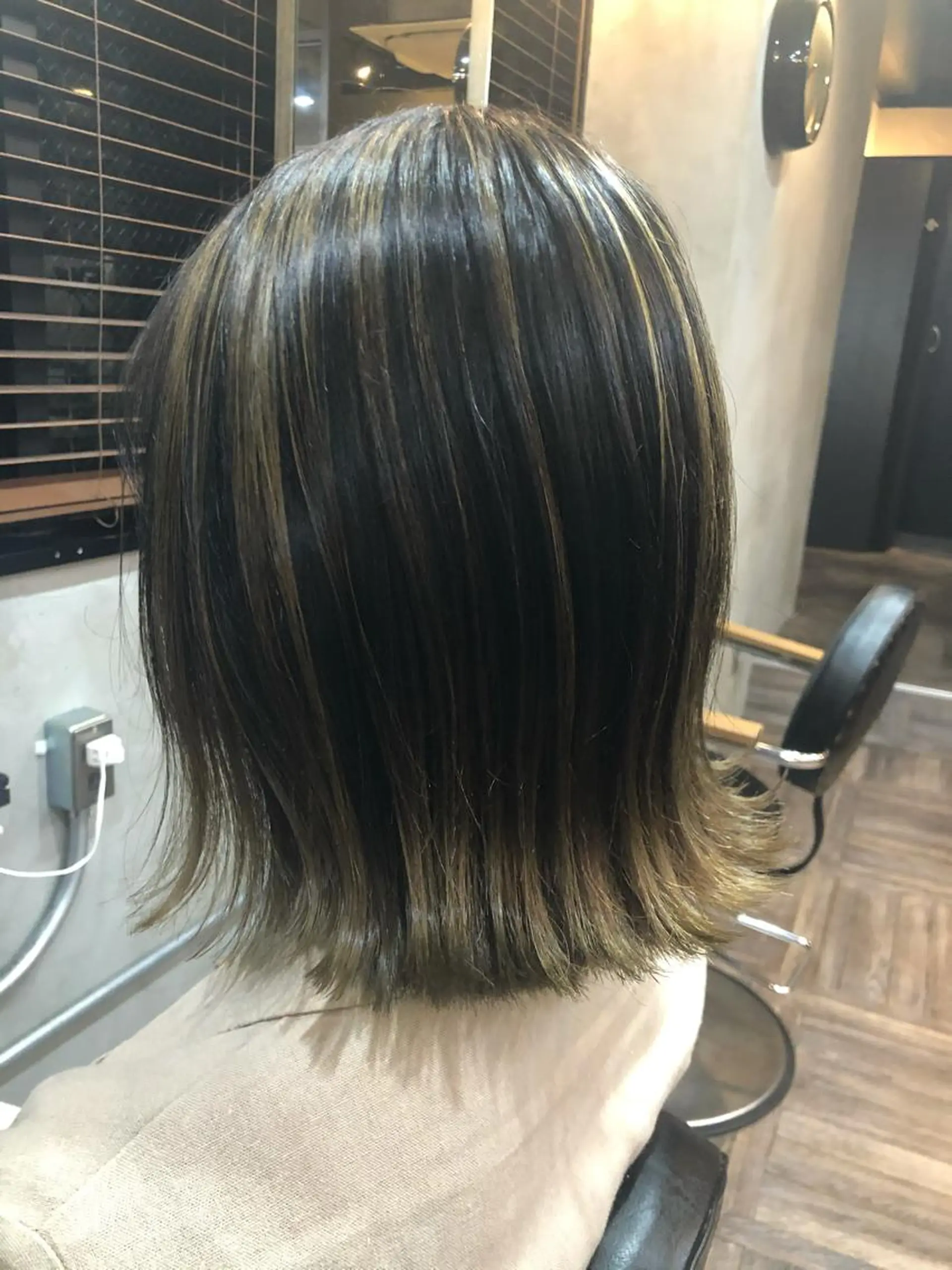 ミディアム カラー バレイヤージュ レイヤーカット La fith 店長 城谷颯人のヘアスタイル