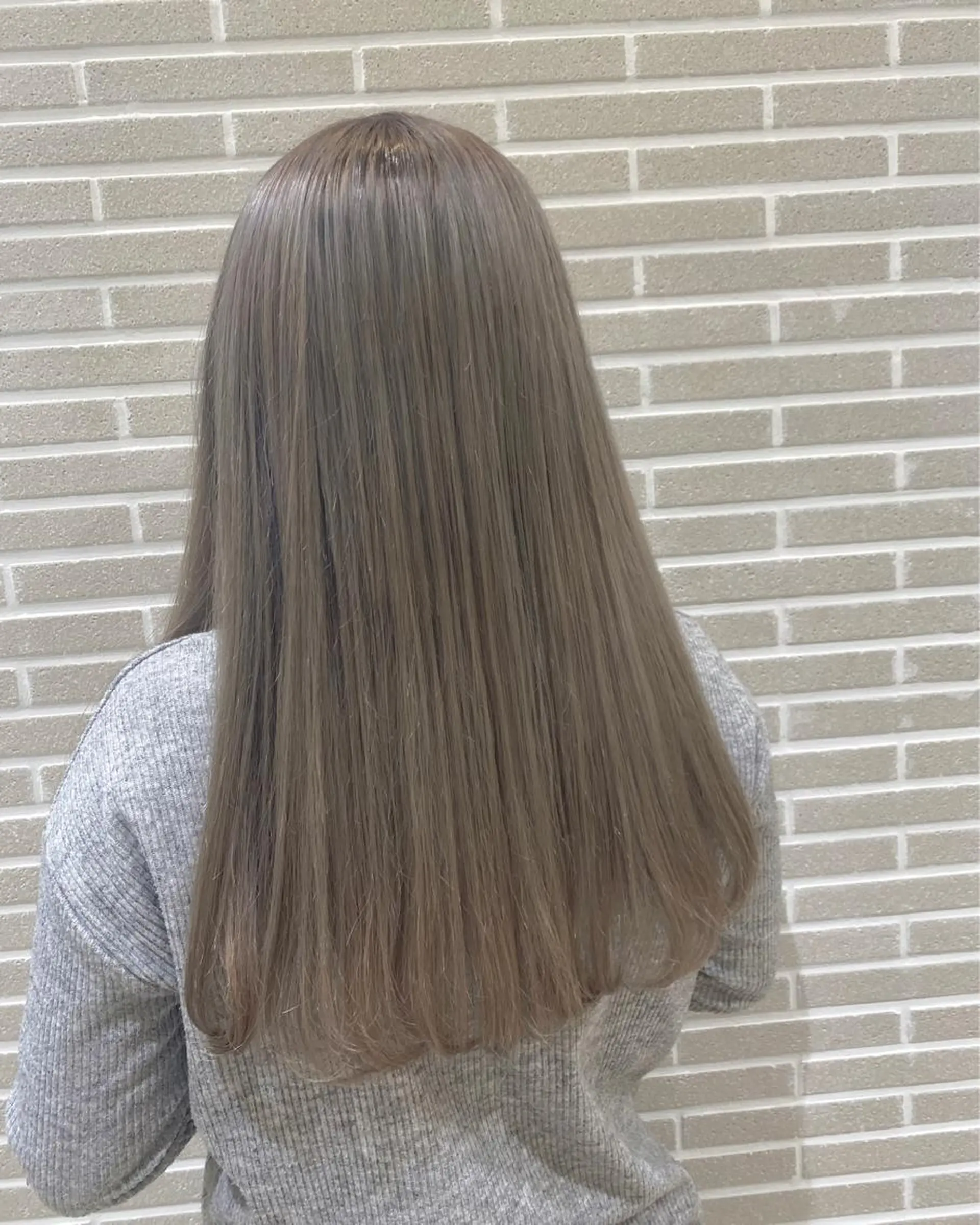 ロング カット ヘアカラー トリートメント 植田 菜月のヘアスタイル