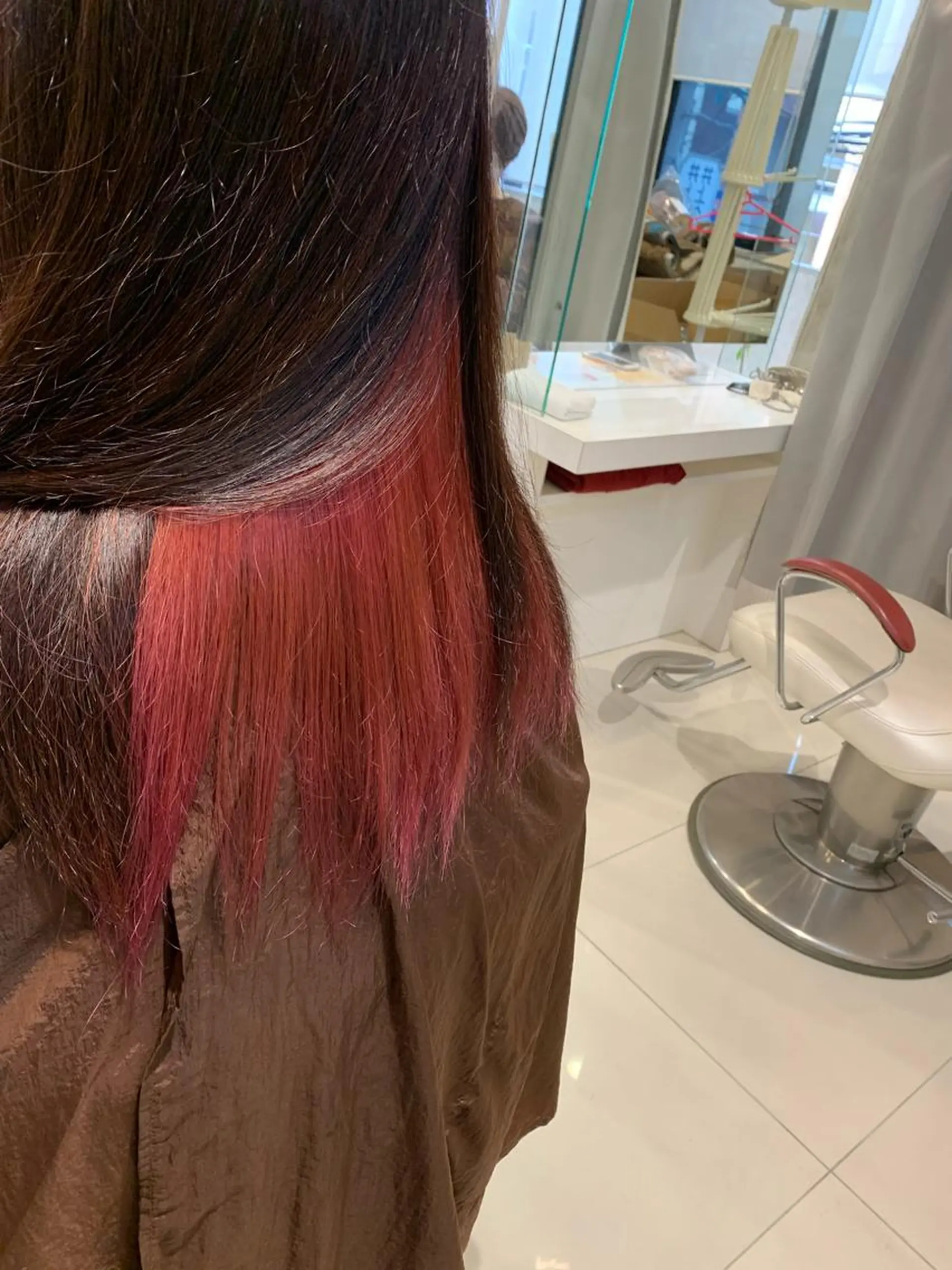 カラー インナーカラー ハイトーンブリーチ有 ブリーチ無しお任せのヘアスタイル