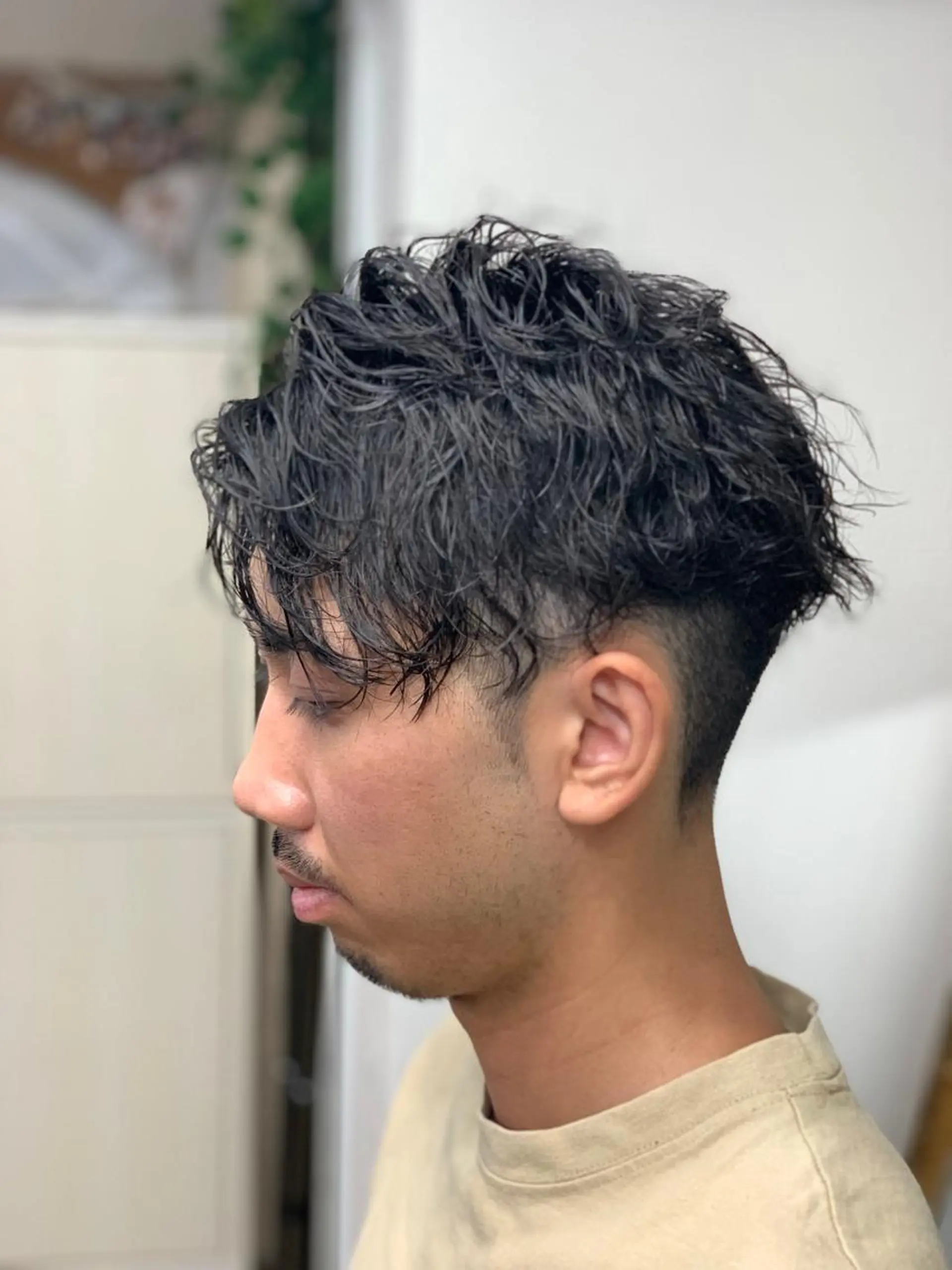 ショート パーマ メンズ クセを最大限に活かす メンズパーマ奈良大祐のヘアスタイル