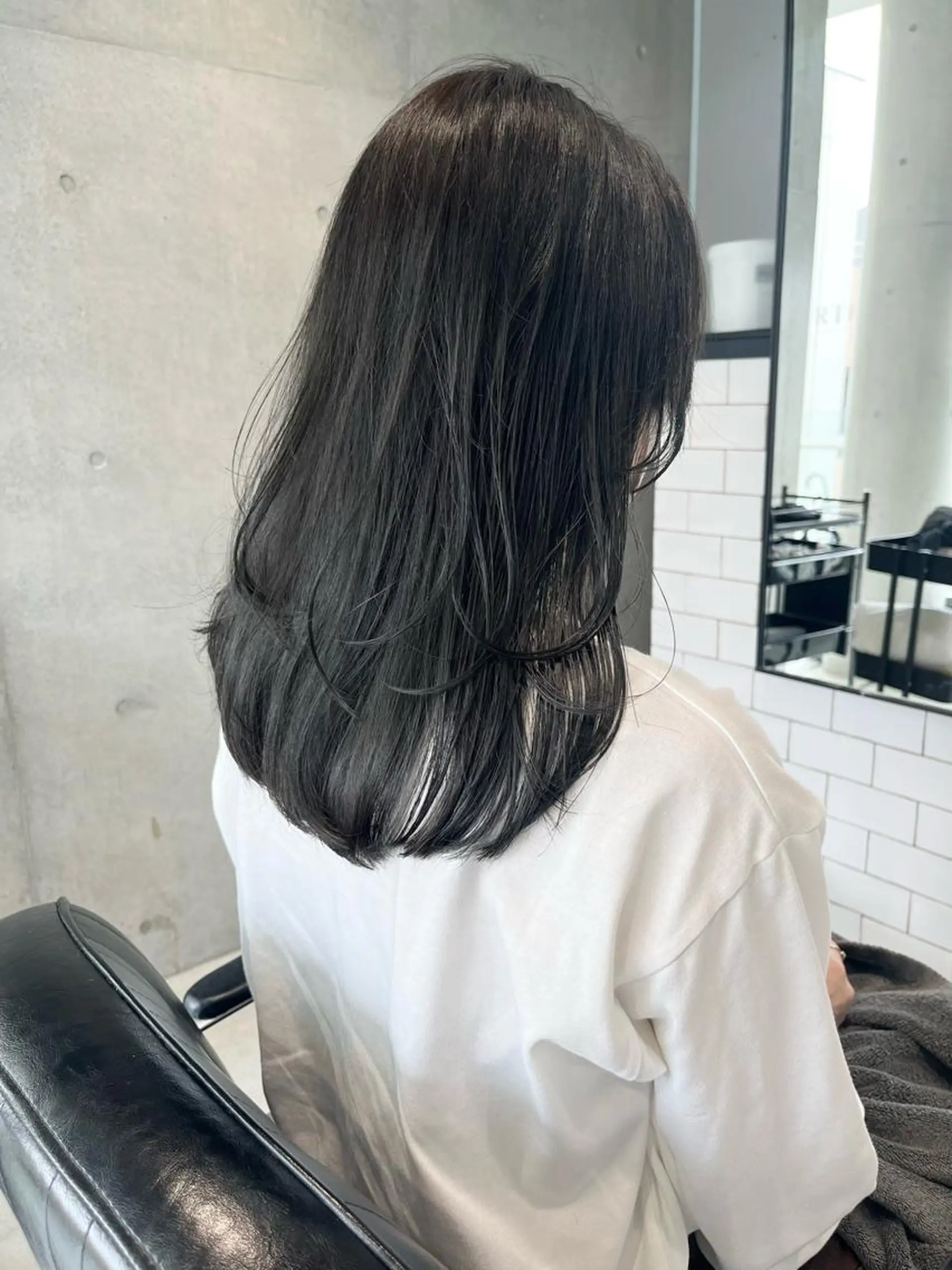 セミロング カラー パーマ ヘアアレンジ カット ヘアカラー トリートメント ヘッドスパ ヘアセット 透明感/オリーブ/ グレージュ/YUKAのヘアスタイル