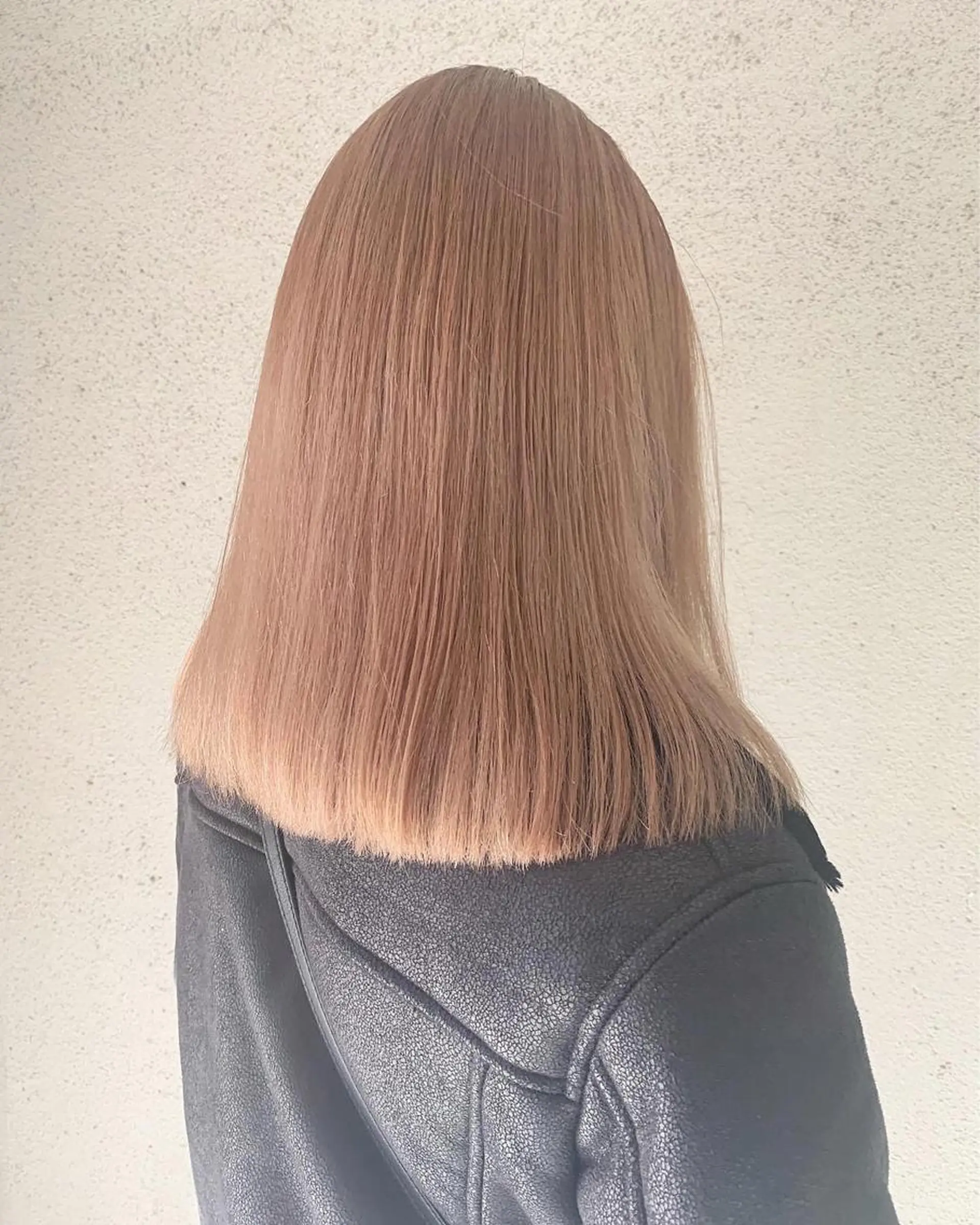 ミディアム カラー ベージュカラー ブリーチ 透明感カラー ピンクカラー ピンクベージュ カット パーマ sakoda shunkiのヘアスタイル