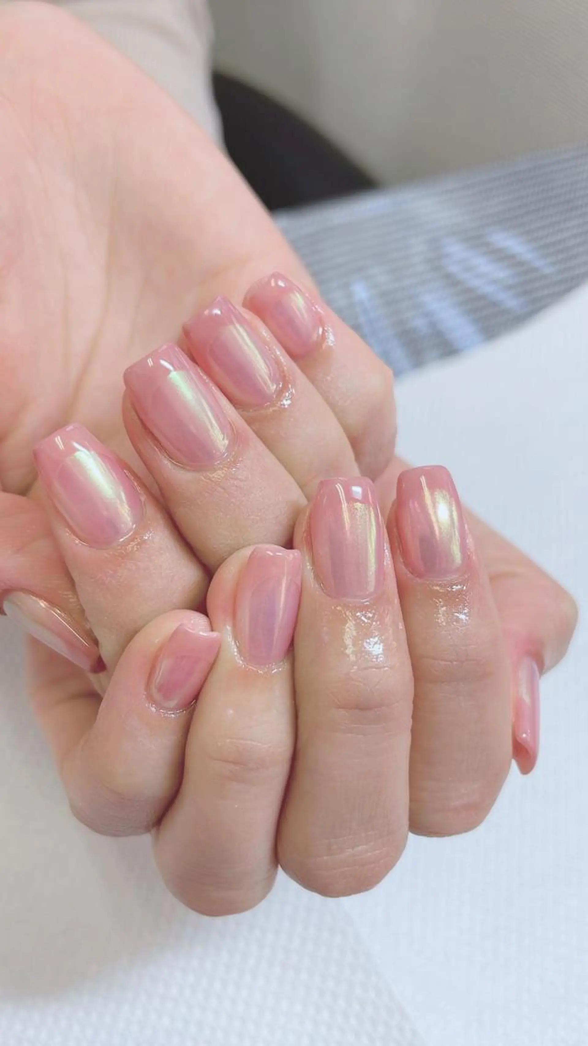 ネイル オーロラネイル フレンチネイル ピンク Munail サロン所属・むねいる nail salonのネイルデザイン