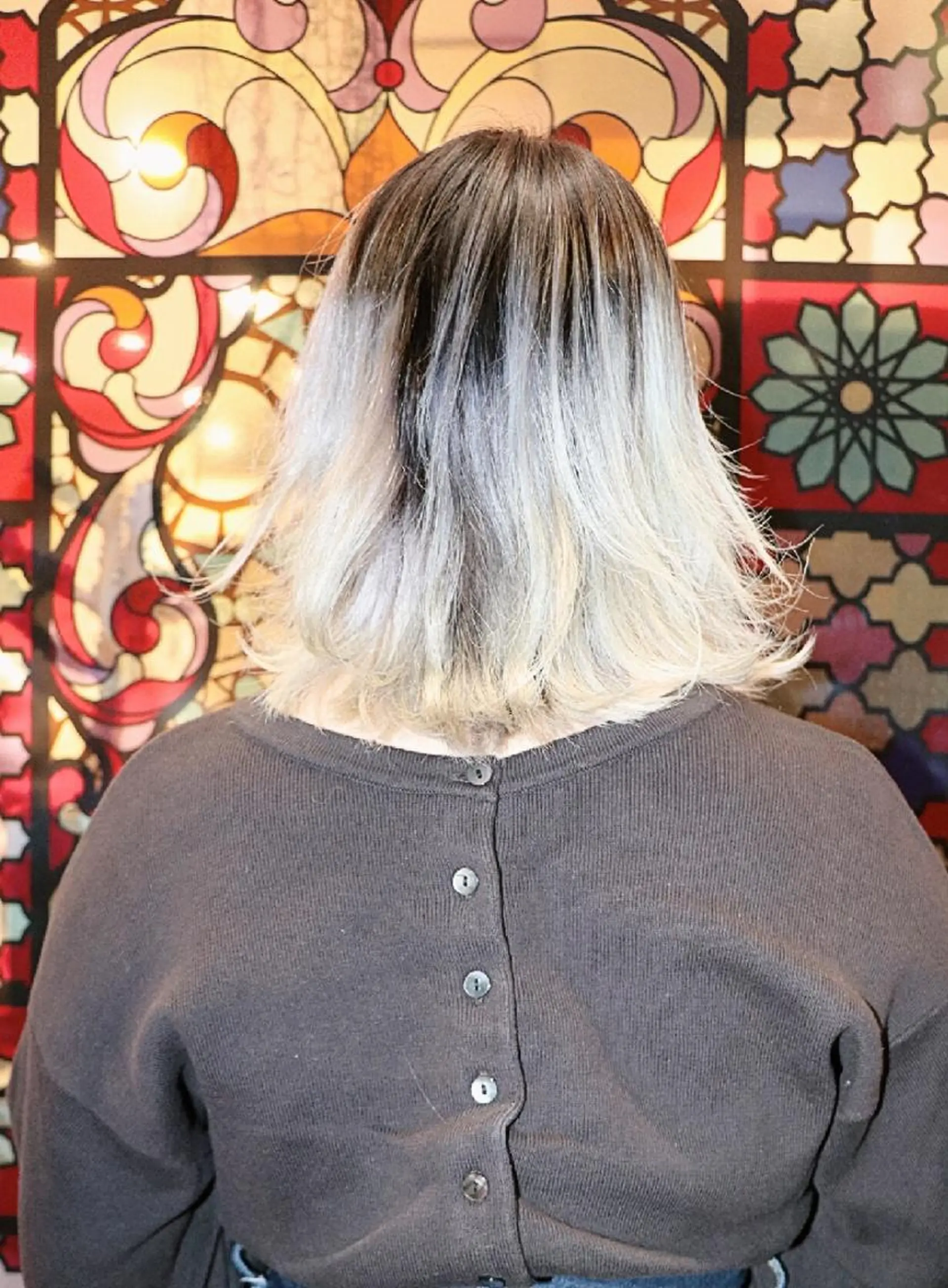 ミディアム カラー ブリーチ LAMP HAIR  ランプヘアー所属・徳永 博志のヘアスタイル