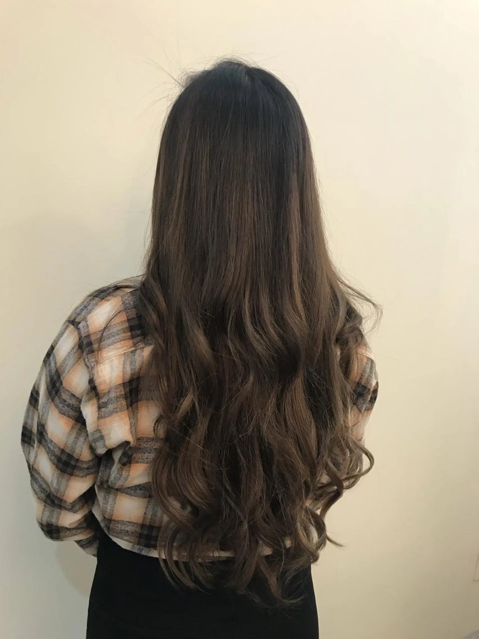 ロング 斉藤 未佳のヘアスタイル