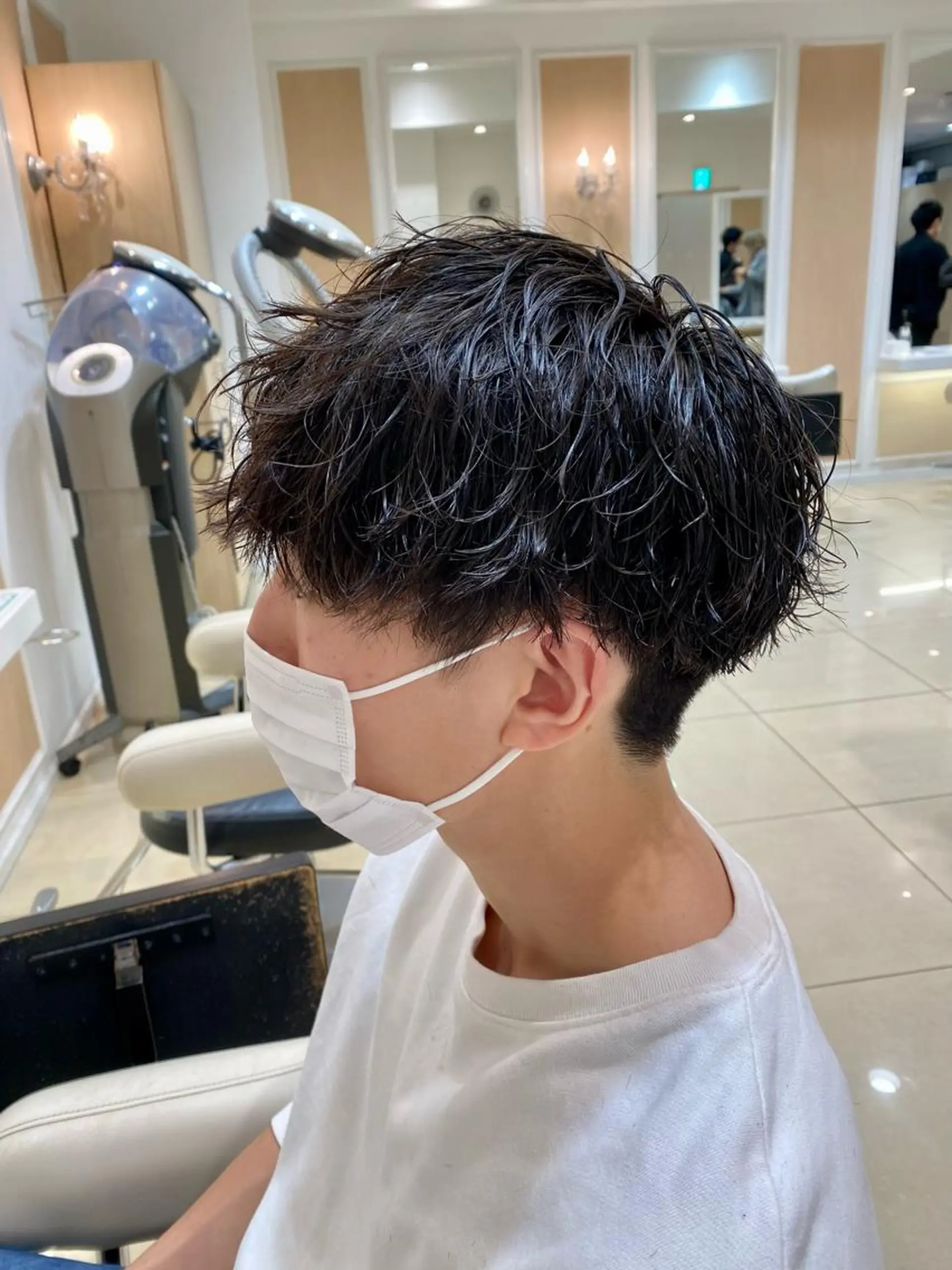 ショート パーマ メンズ カット パーマ メンズ特化型美容師 栗山勇人のヘアスタイル