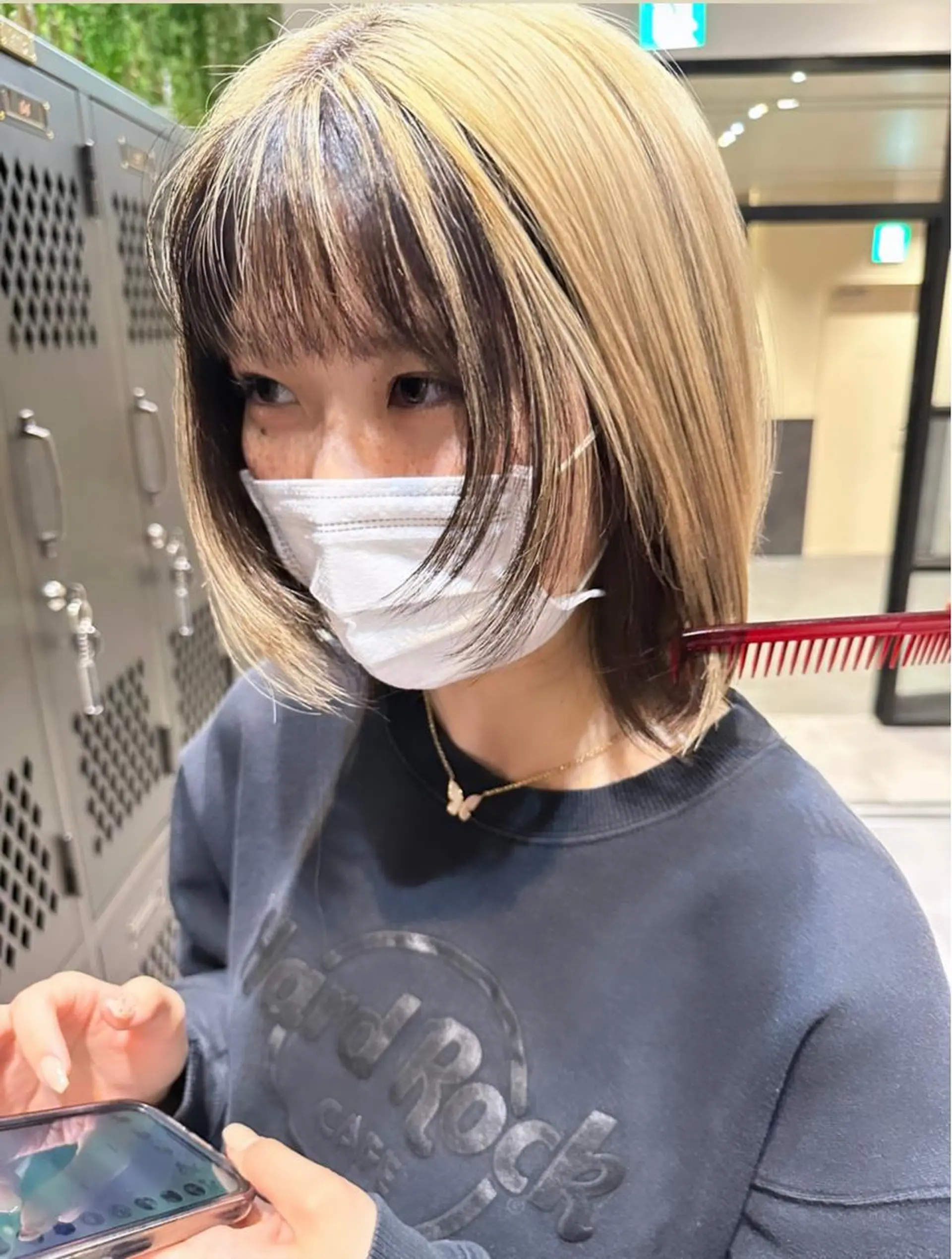 ミディアム ボブ 髪質改善 縮毛矯正 トリートメント 酸熱トリートメント ヘアカラー トリートメント 【20代ダメージ毛に 髪質改善】のヘアスタイル