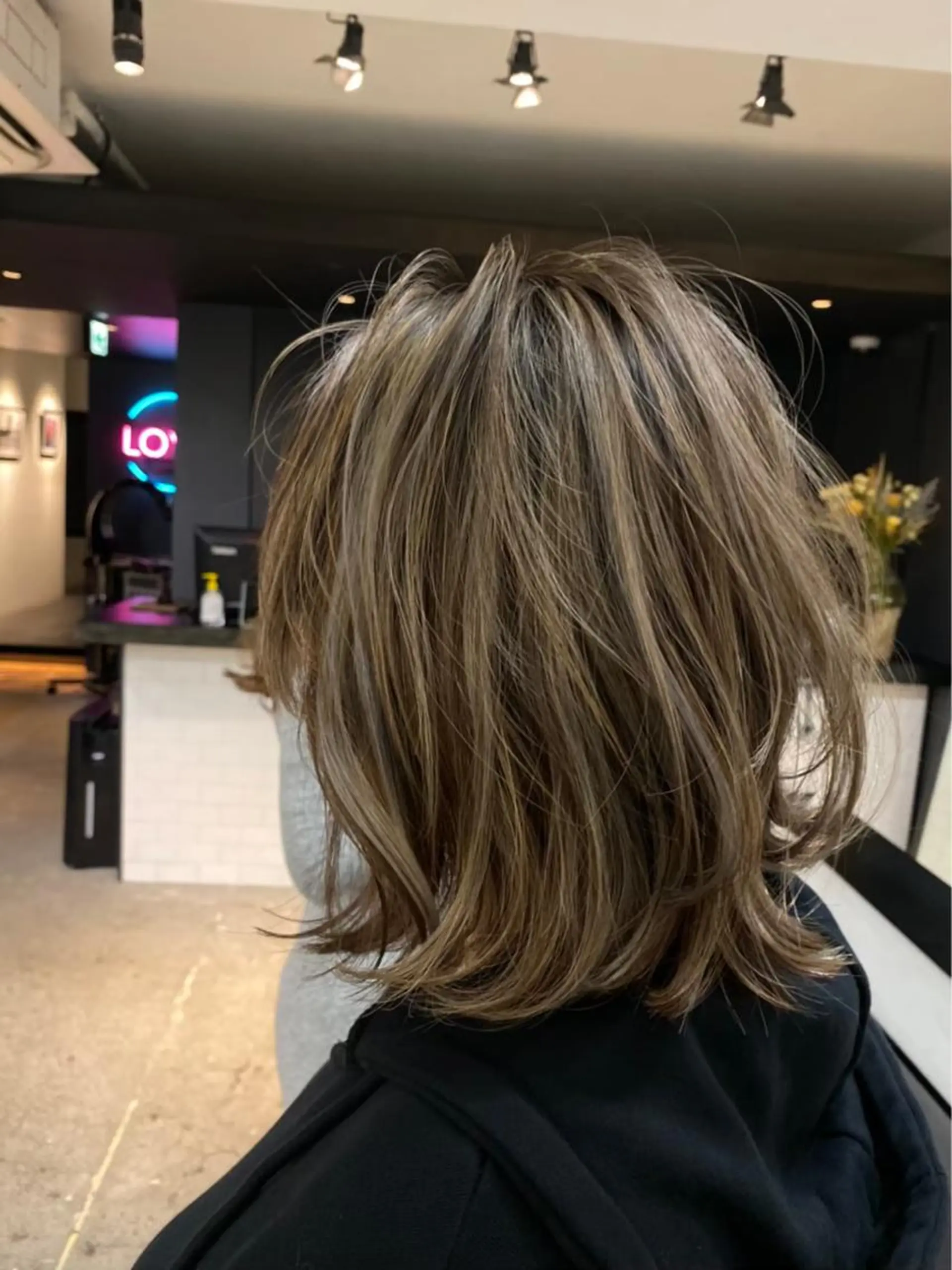 ミディアム カラー ベージュカラー ハイライトカラー ハイライト レイヤーカット💖 Kaedeのヘアスタイル