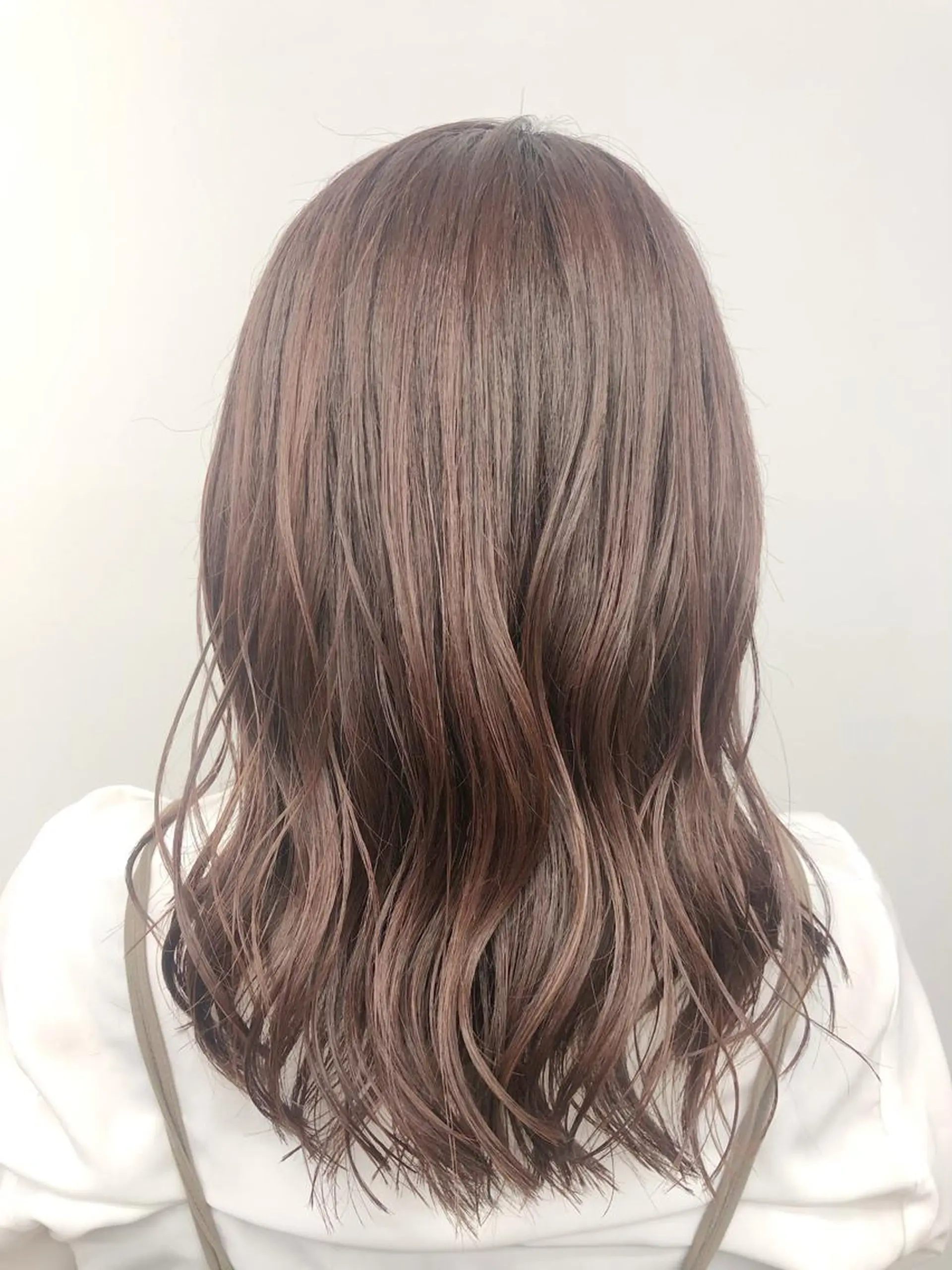 セミロング カラー ベージュカラー ピンクカラー ピンクベージュ 代表　YUKI ☆のヘアスタイル