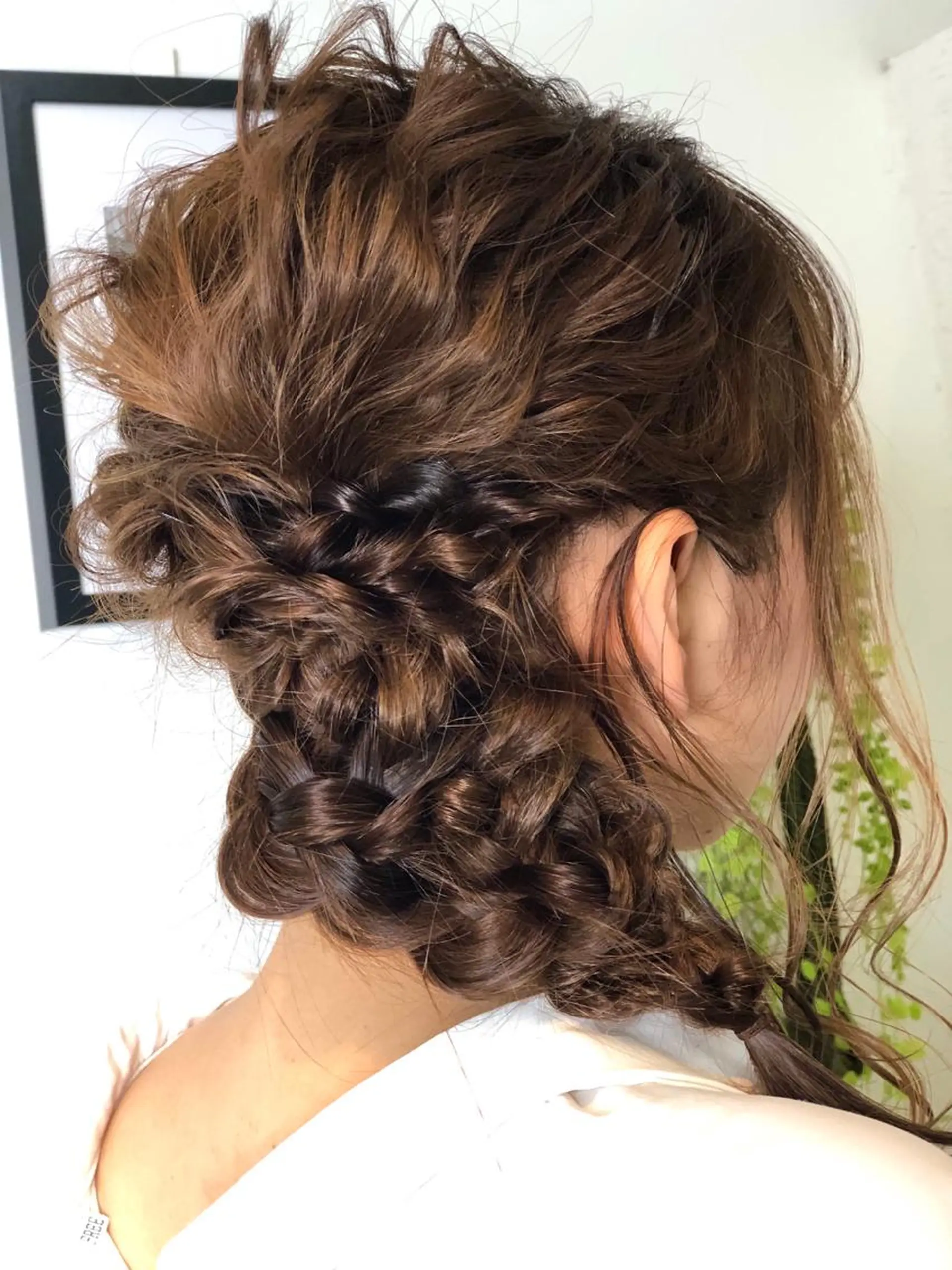 セミロング ヘアセット Lovis moa 〘国分　かな〙のヘアスタイル