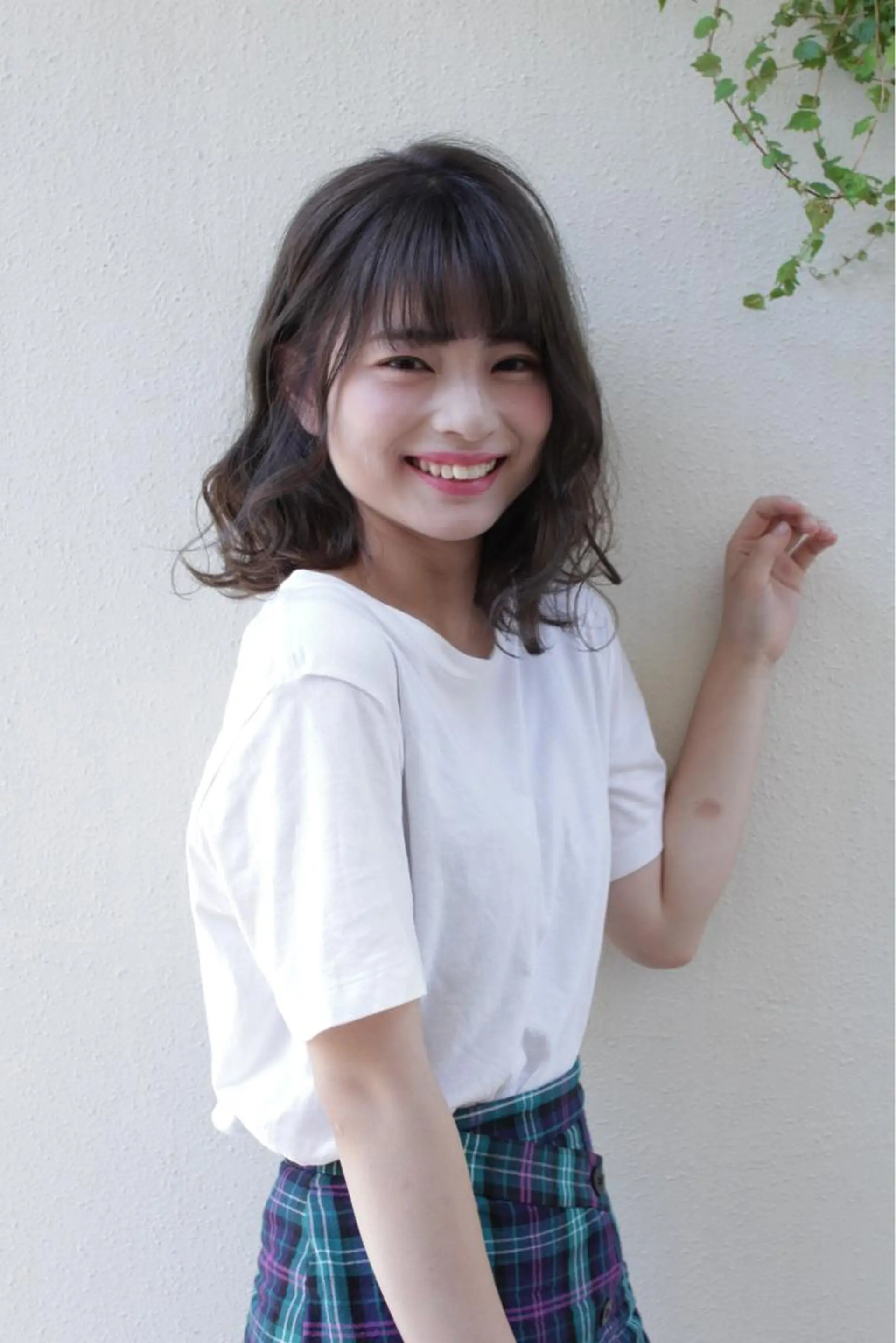 セミロング カラー 透明感カラー グレージュ 太田ありさ クリーミーヘアカラーのヘアスタイル