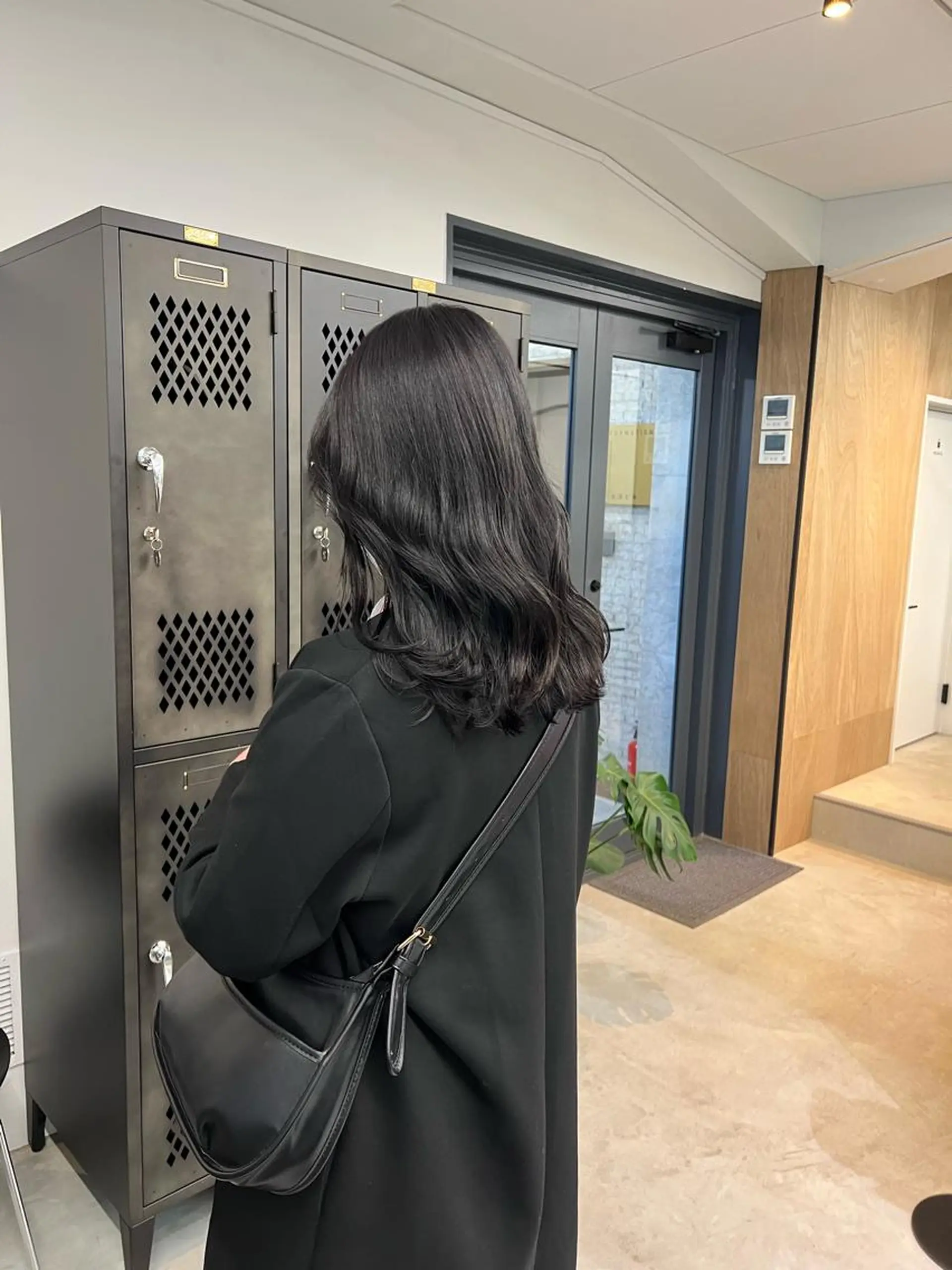 ミディアム カット ヘアカラー トリートメント INORI /フェイスレイヤーのヘアスタイル