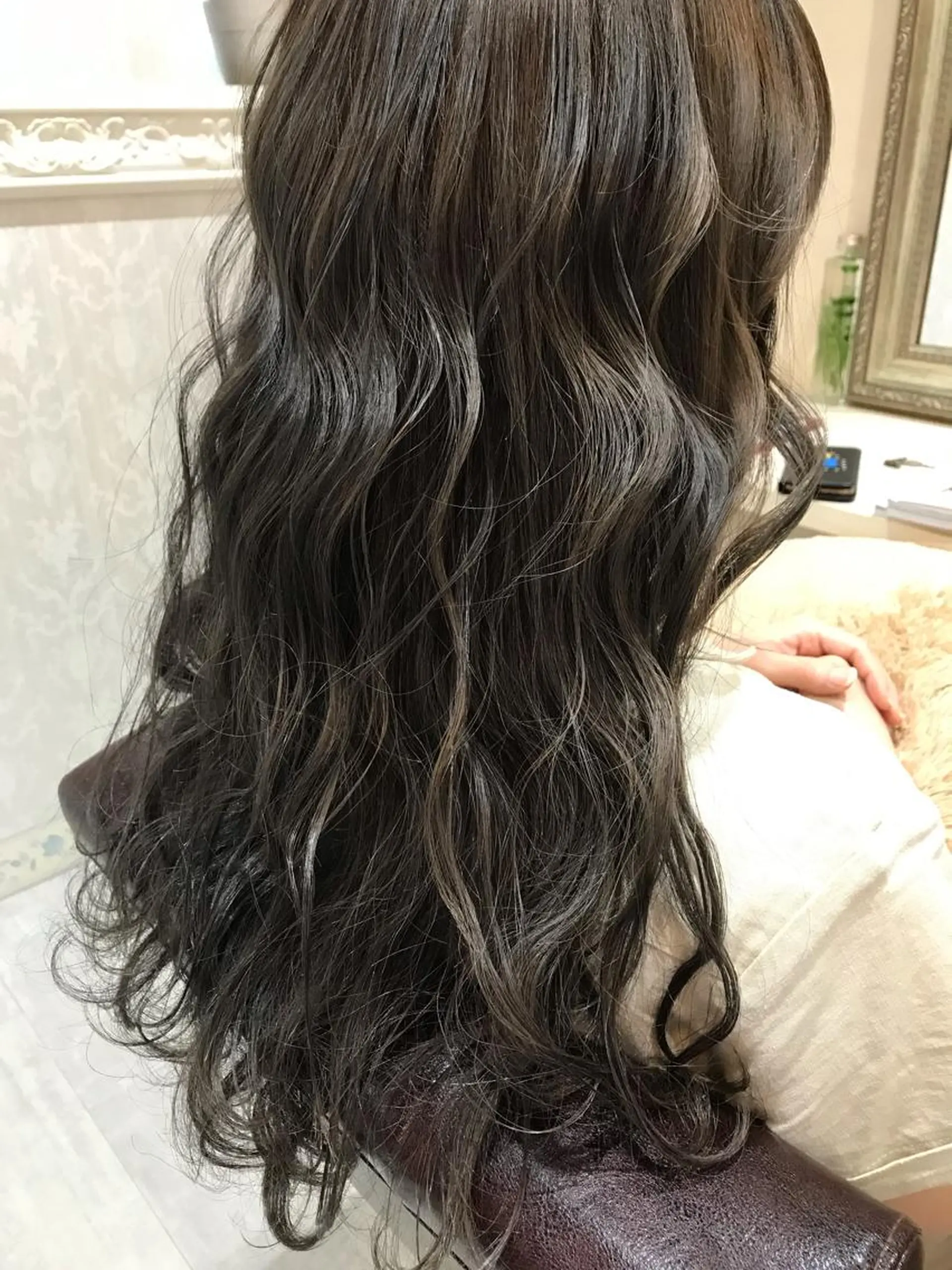 ロング カット ヘアカラー トリートメント Seventh Sense所属・Seventh Senseのヘアスタイル