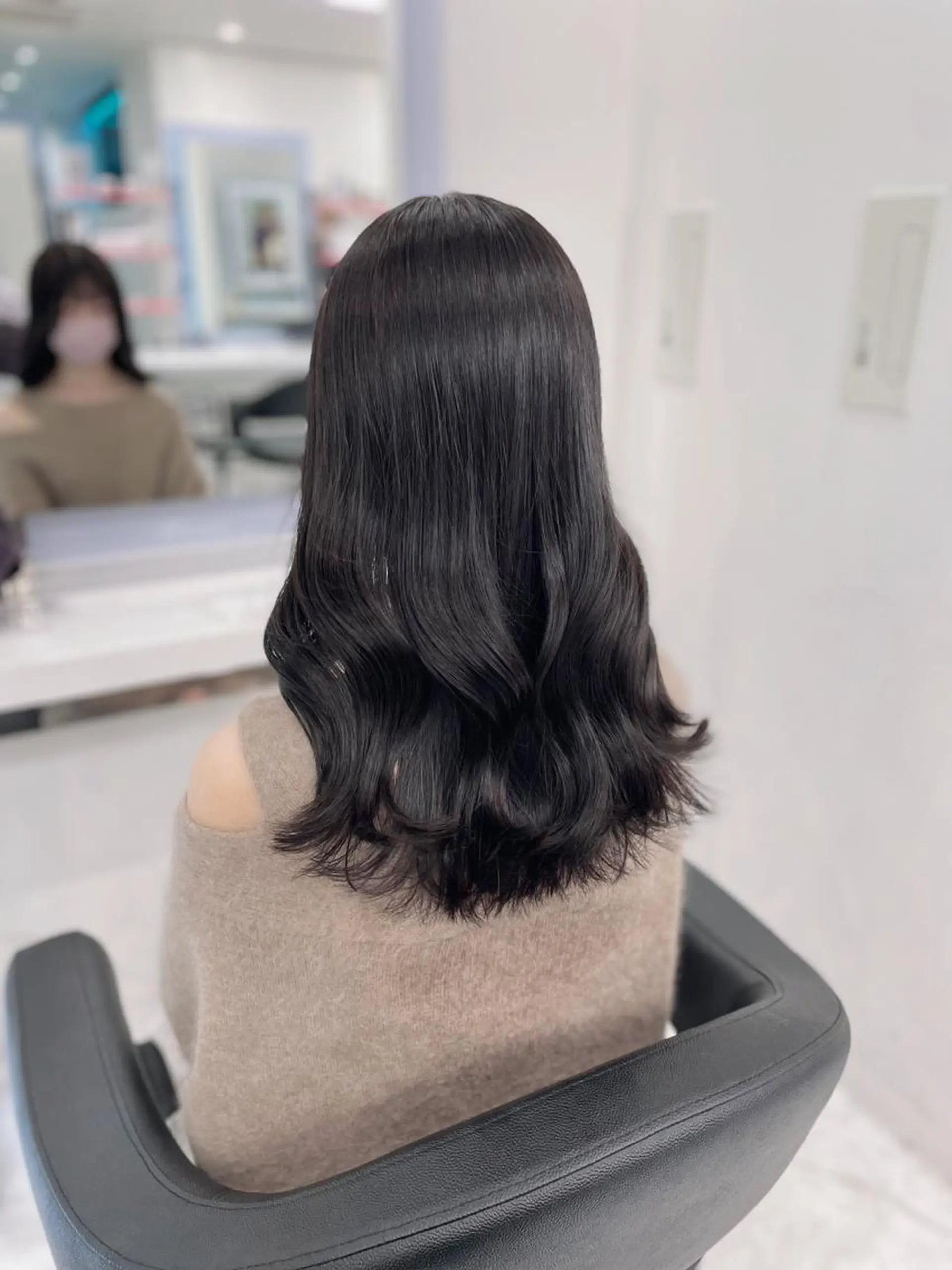 セミロング カラー ヘアアレンジ Ella所属・nana【艶髪】/ レイヤー/縮毛矯正のヘアスタイル