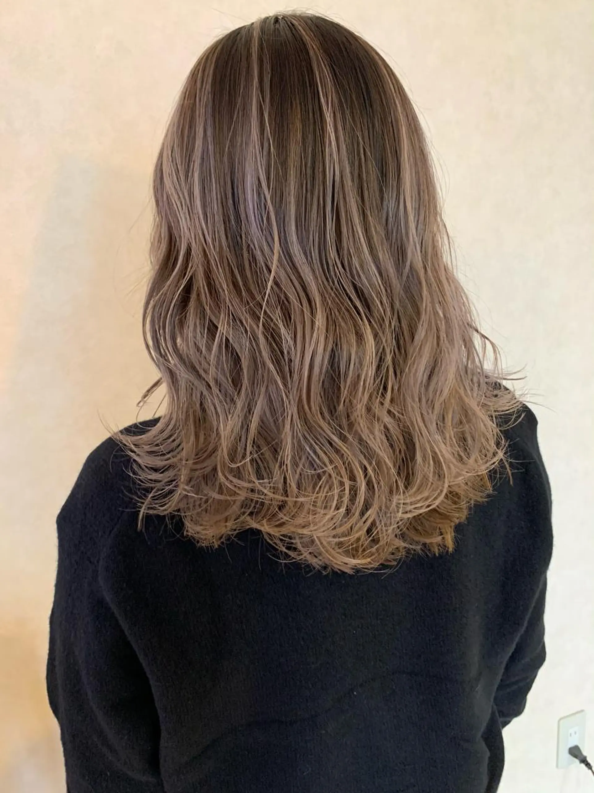 セミロング Lit所属・Lit.豊橋 夏目のヘアスタイル