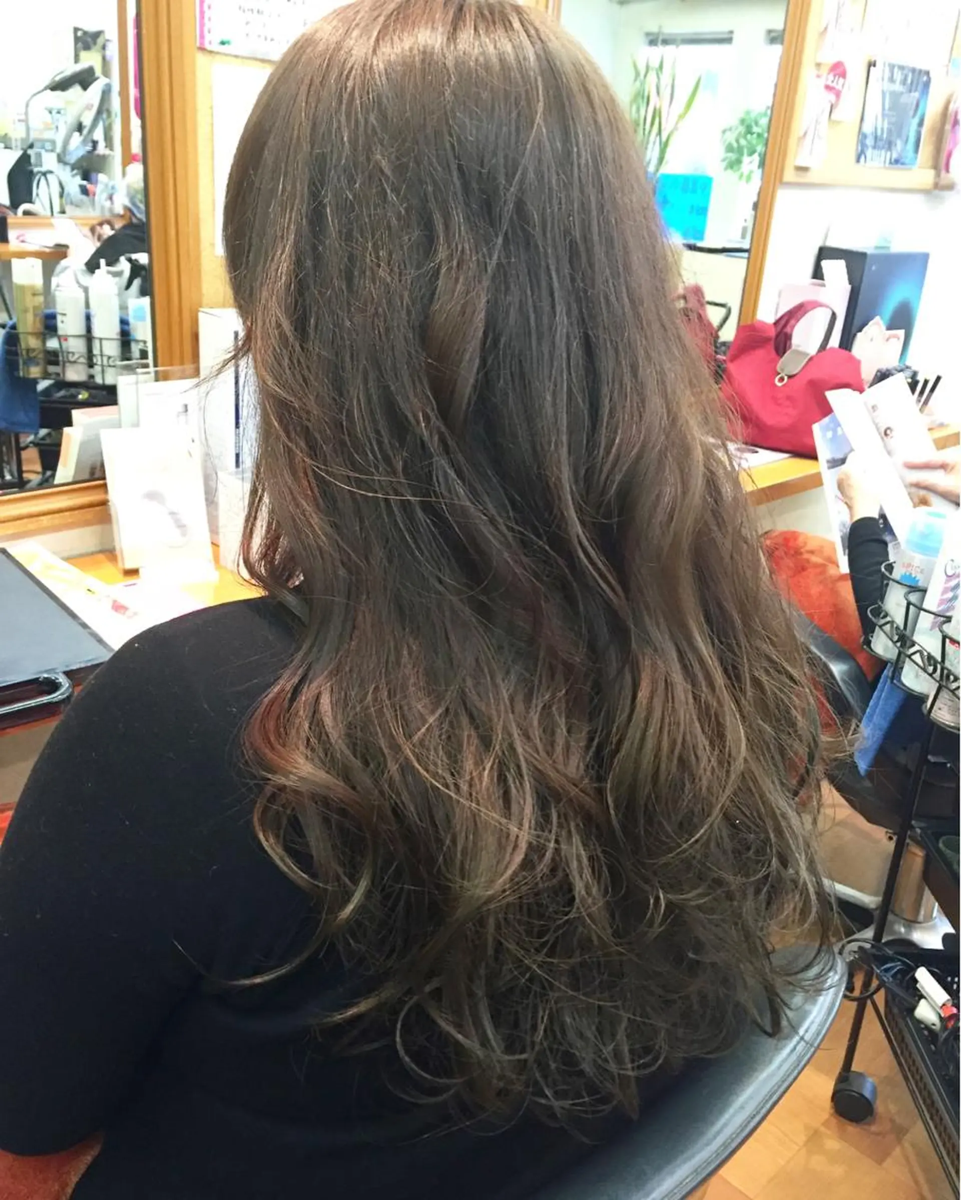 ロング カラー ブルーカラー ブルージュ グラデーションカラー YAP！HAIR所属・YAP！HAIR トコツメアヤノのヘアスタイル