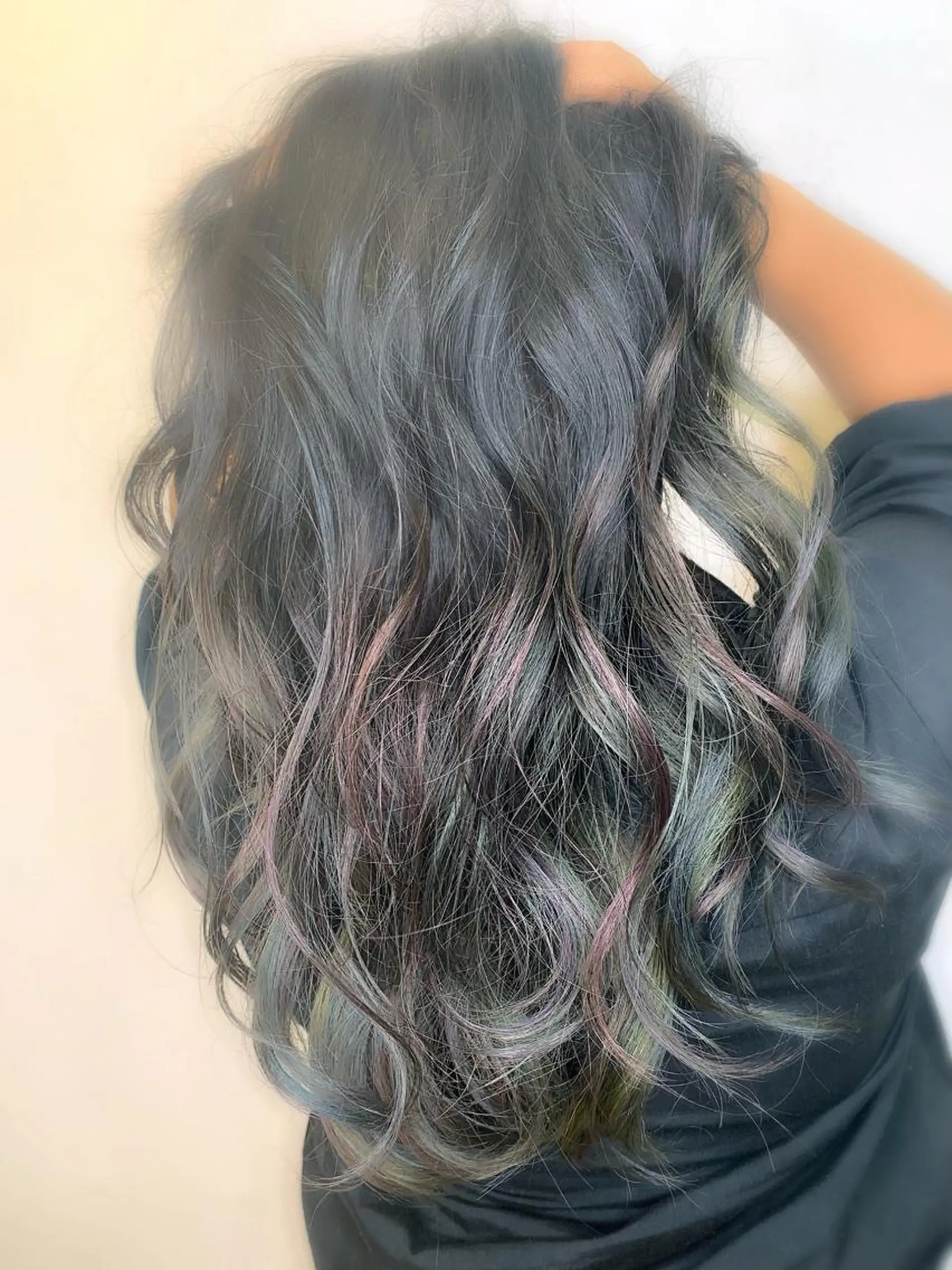 ロング カラー ユニコーンカラー 透け感✨ダメージレス カラーHana🤍のヘアスタイル