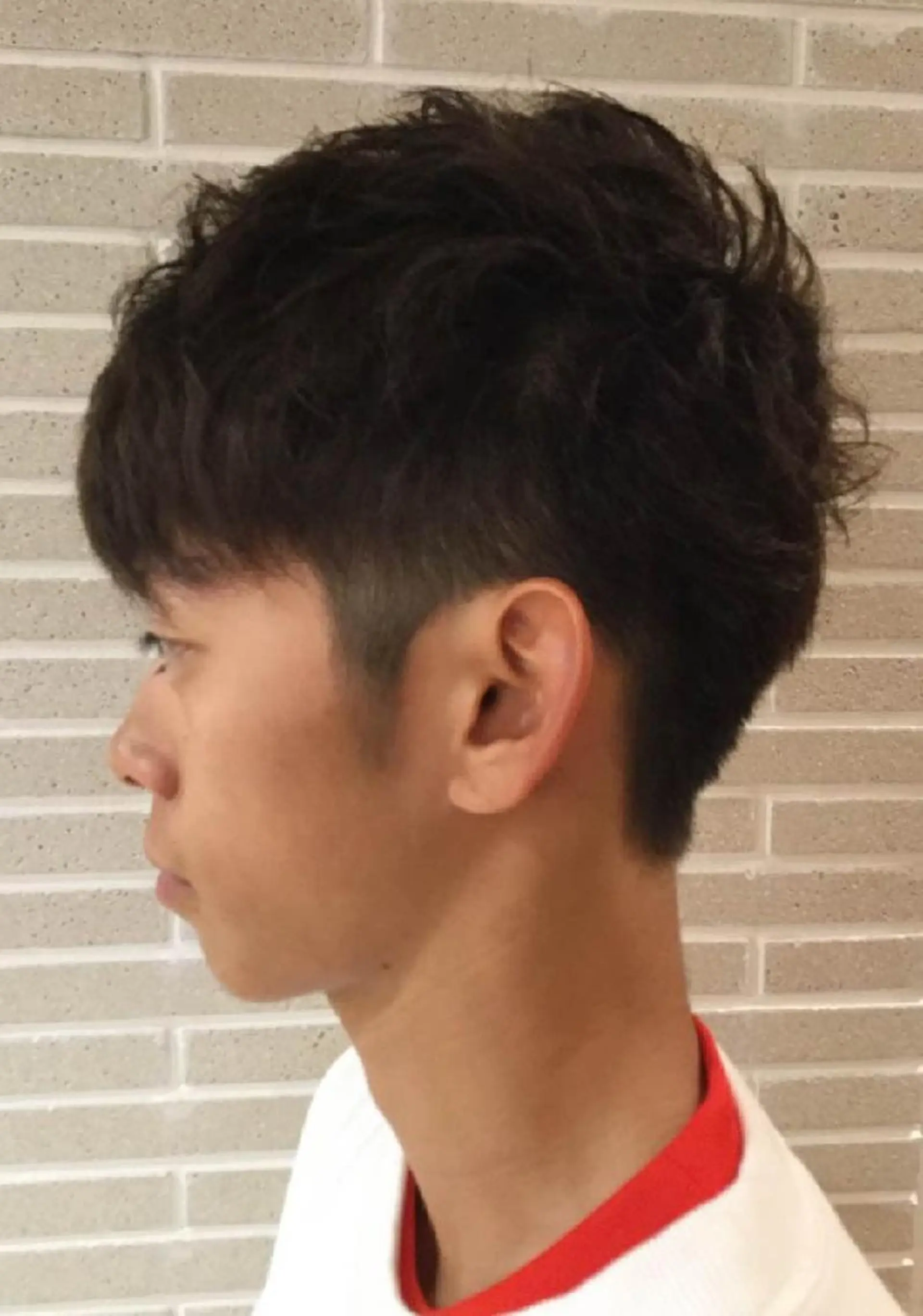 メンズ カラー マッシュ 刈り上げ ブリーチ/ヘアケア/ 艶髪/イギチハルのヘアスタイル