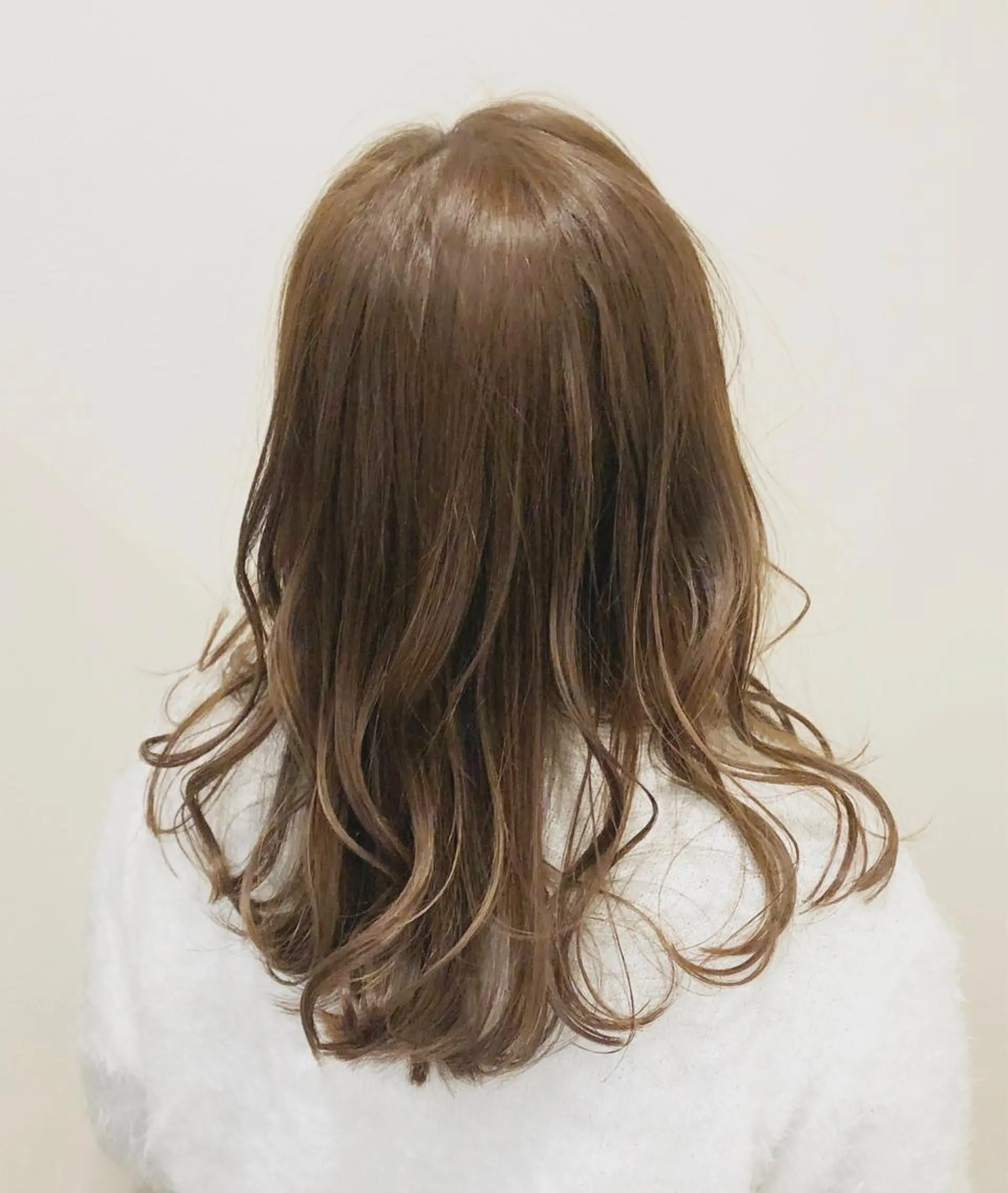 セミロング カラー カット ヘアカラー トリートメント 森田 真由のヘアスタイル