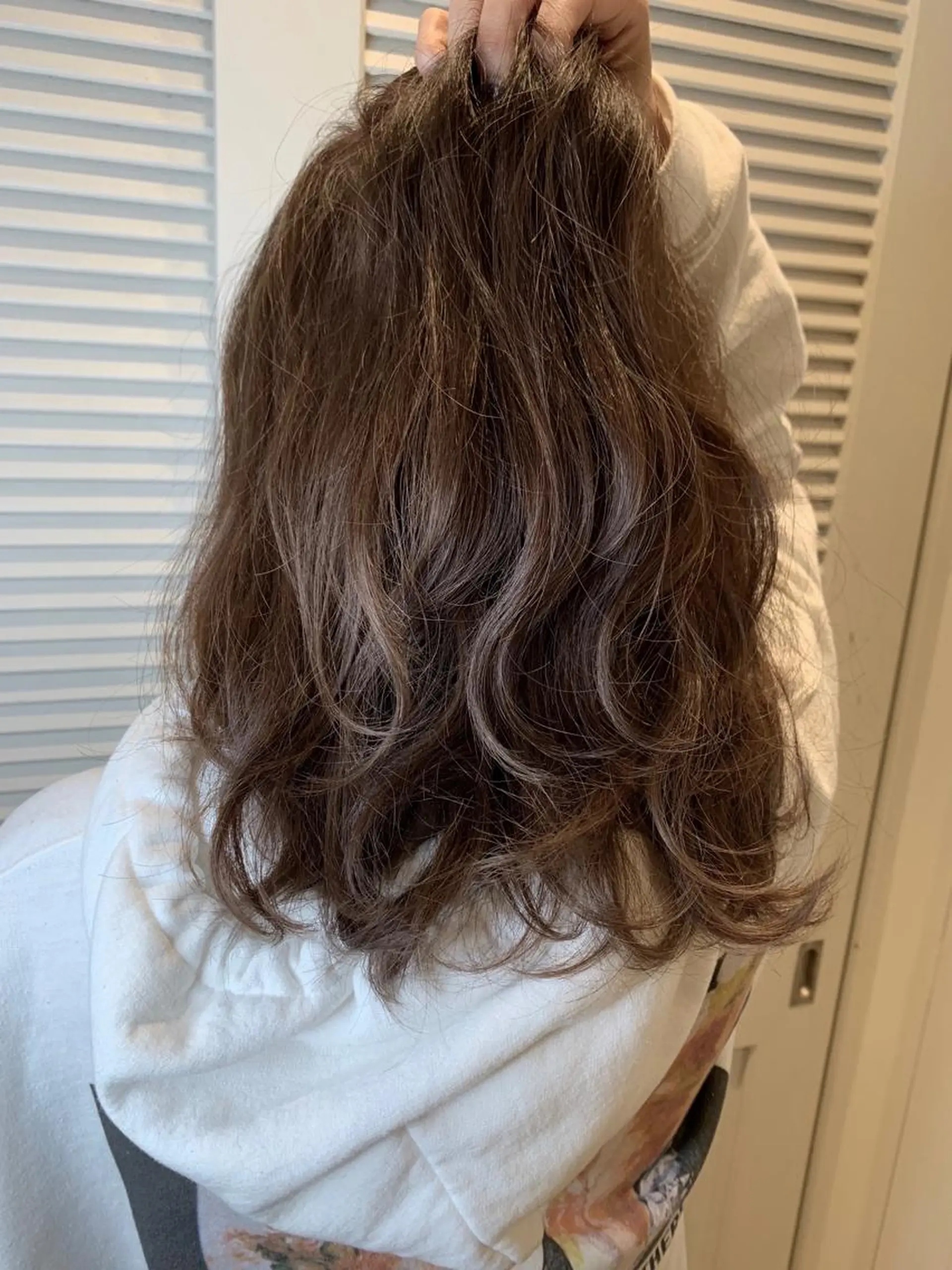 ミディアム ハイライト ヘアカラー トリートメント 渋谷ハイトーン/ デザインカラー阿部のヘアスタイル