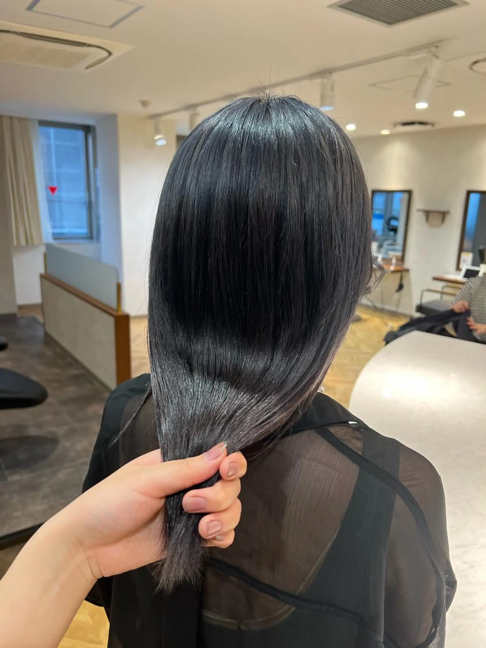 セミロング カラー ヘアカラー トリートメント ARIA💎縮毛矯正 ブリーチ💎複雑履歴のヘアスタイル