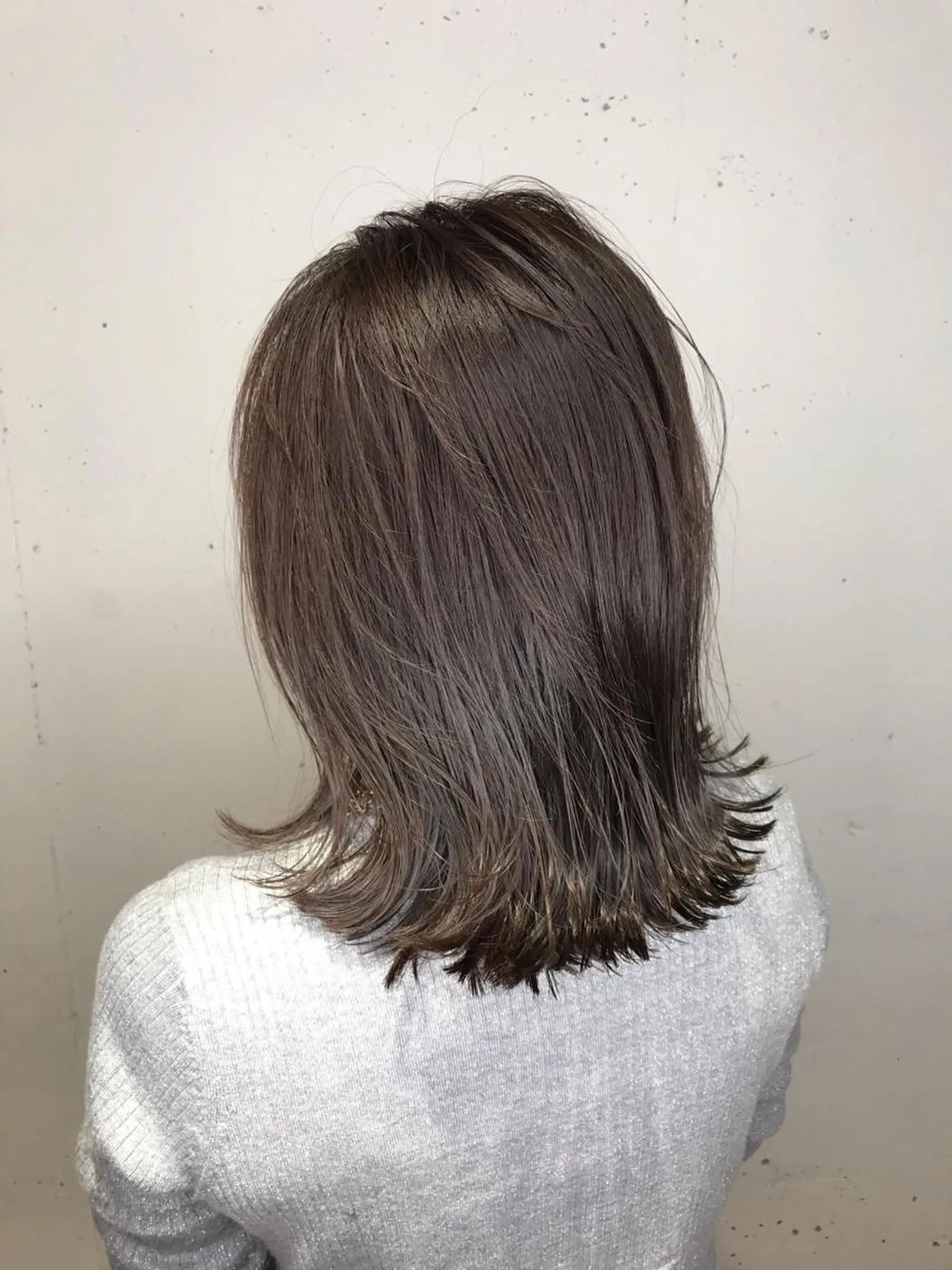 ミディアム カット ミルクティーベージュ 山本勝志のヘアスタイル