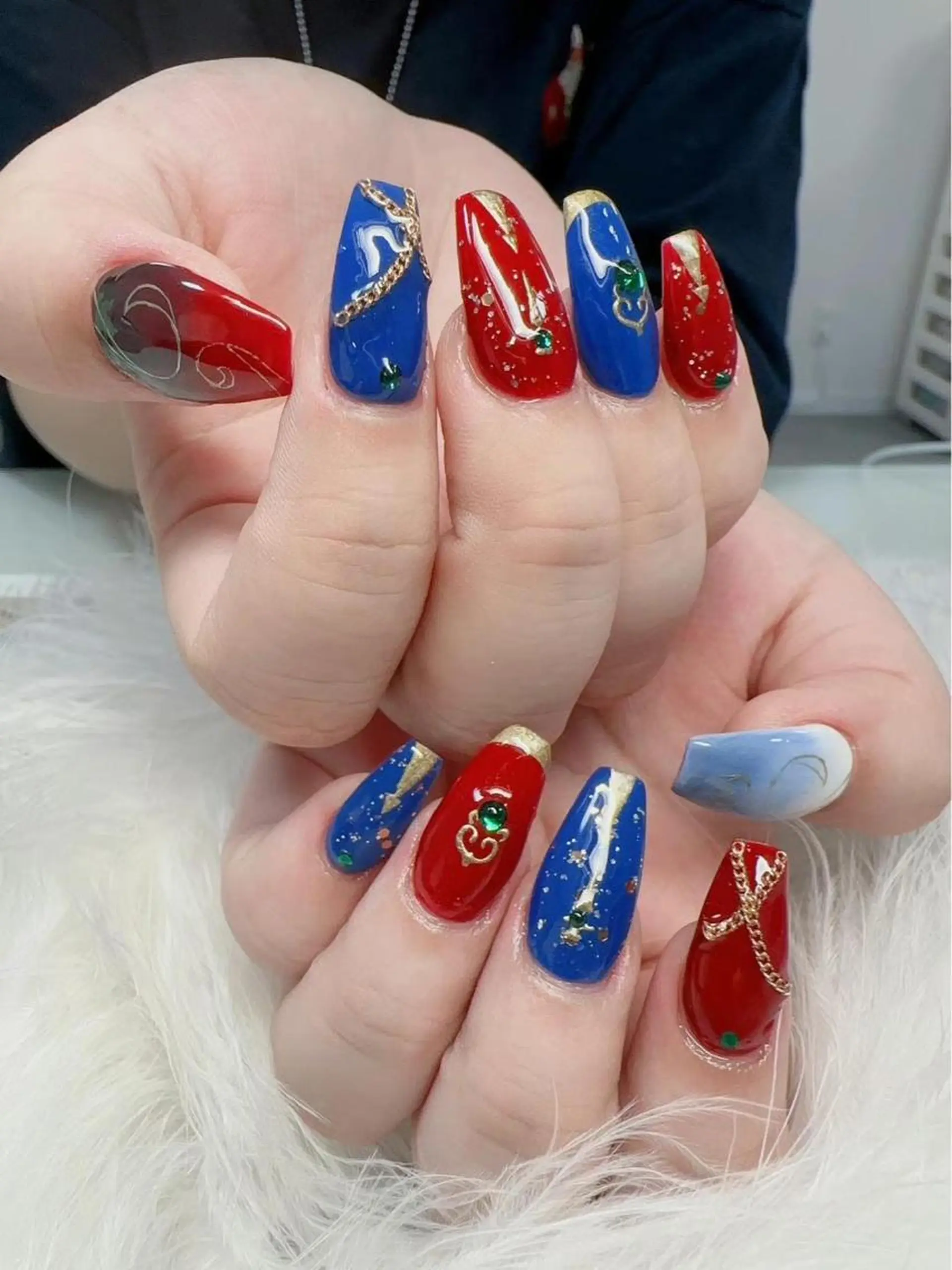 ネイル JOJOネイル所属・JOJO ネイルのネイルデザイン