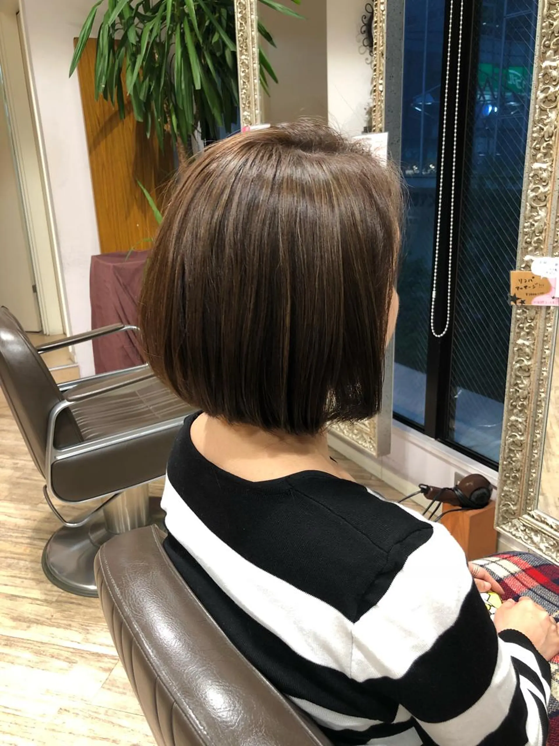 ミディアム カラー グレージュ ハイライトカラー オレンジ ボブ ハイライト 五十嵐ゆり 美髪カラー　武蔵小杉のヘアスタイル